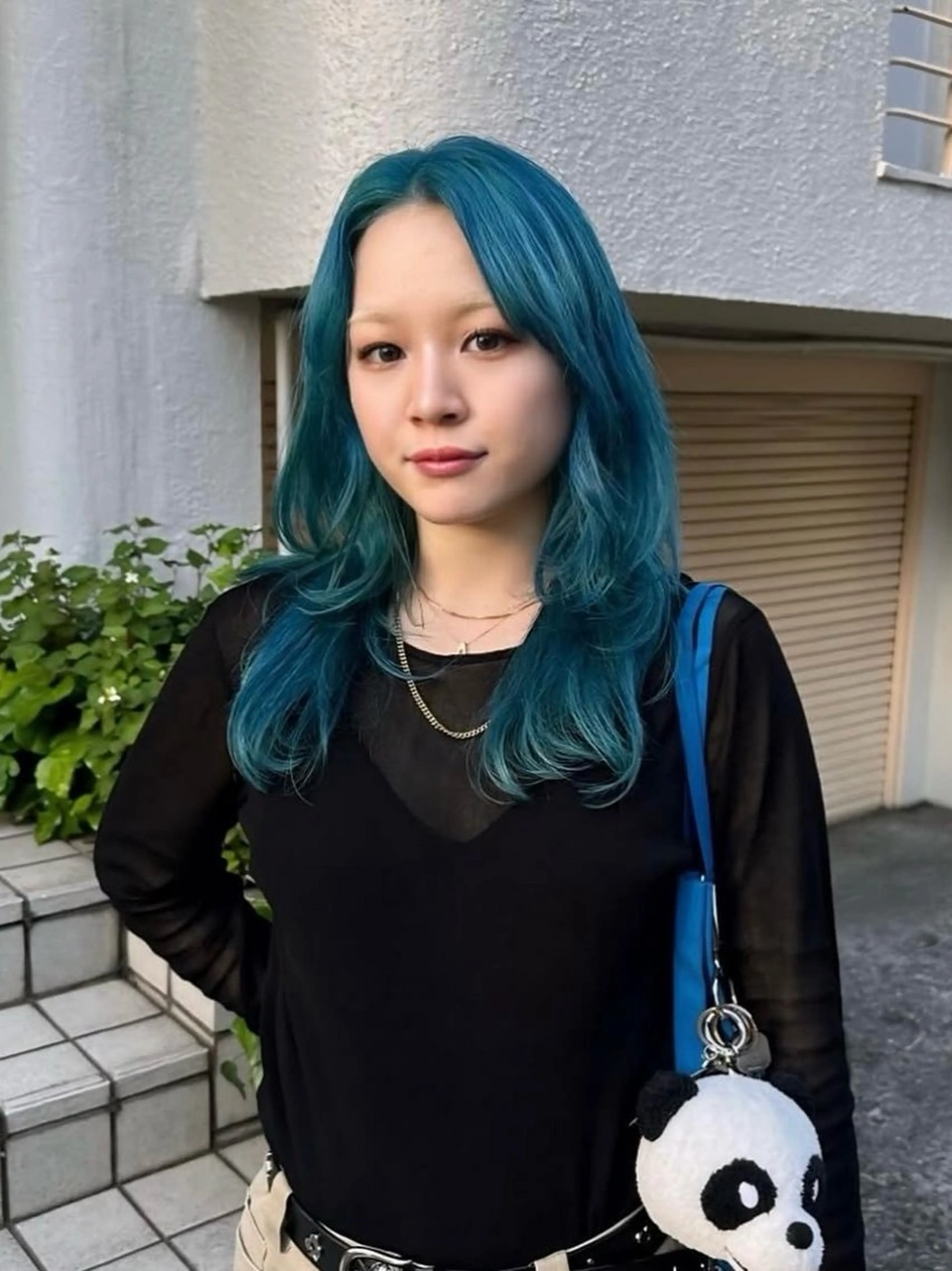 セミロング カラー アクアカラー ブルーカラー レイヤーカット カット ヘアカラー トリートメント UNU【ユヌ】所属・＊UNU＊ RICOのヘアスタイル