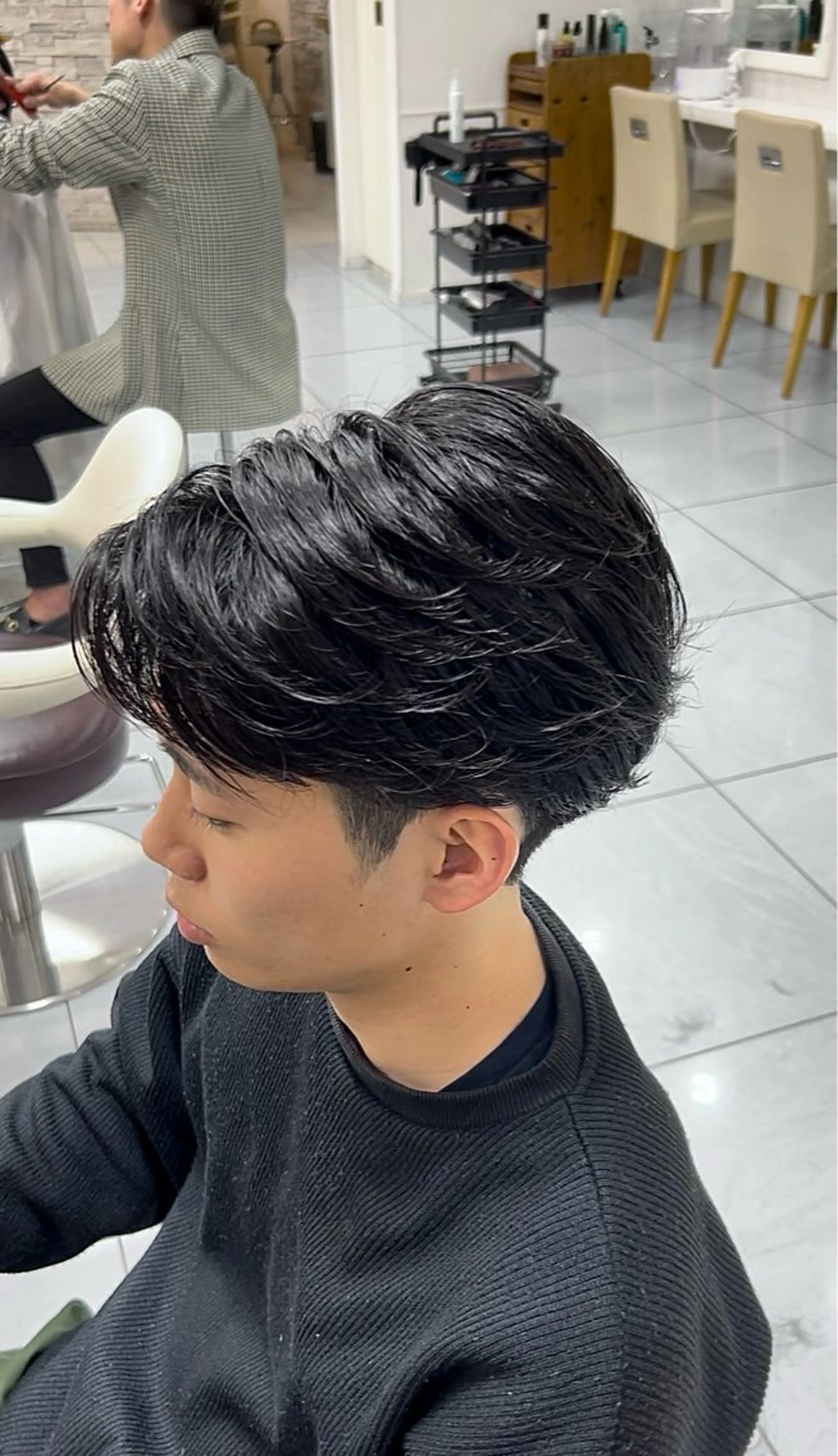 セミロング パーマ メンズ センターパート メンズ韓国風 韓国マッシュ マッシュ メンズパーマ カット パーマ トリートメント 🔮メンズ縮毛矯正 毛流れパーマ💎竹永のヘアスタイル