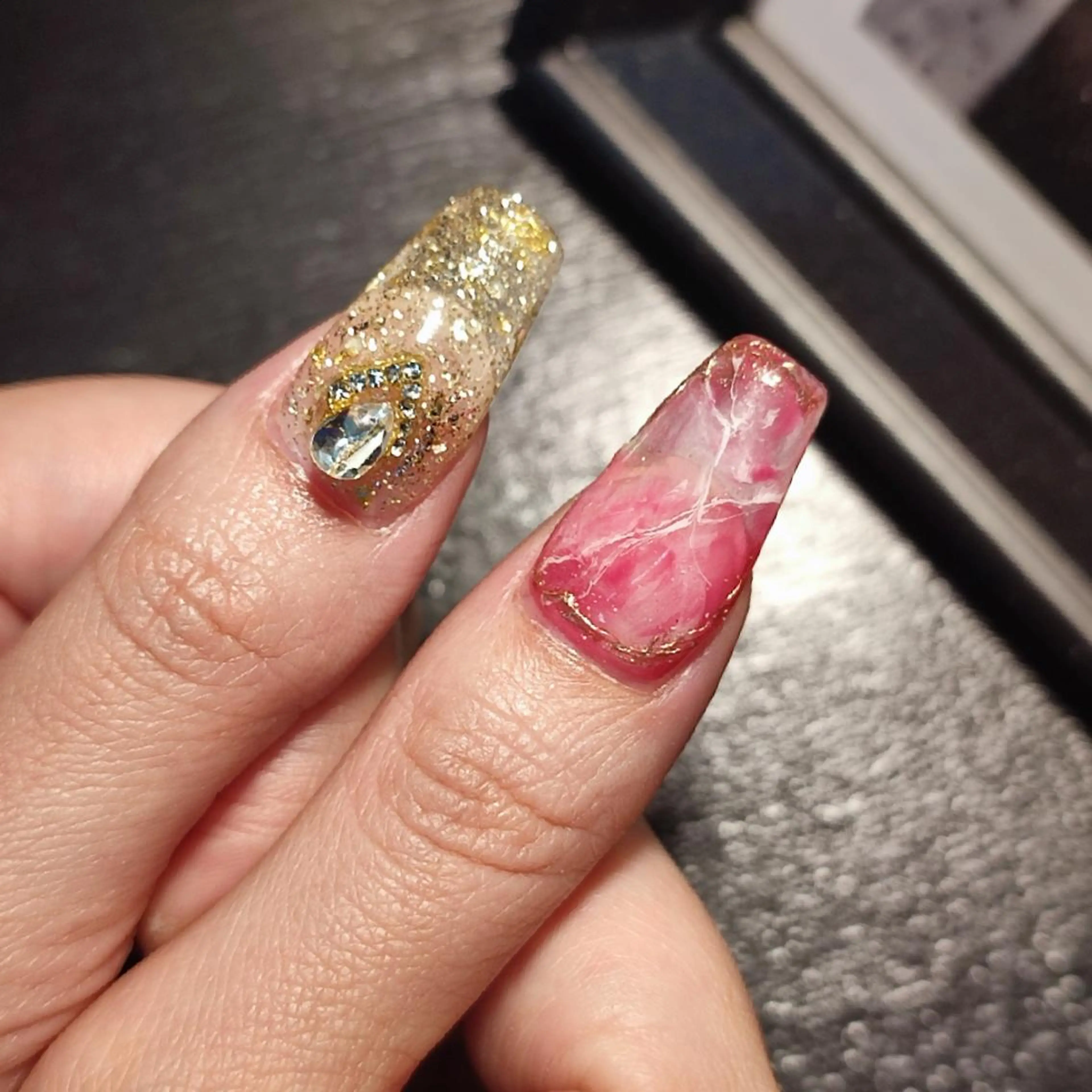 ネイル ハンドネイル RUNWAY 　　の眉毛・アイブロウイメージ