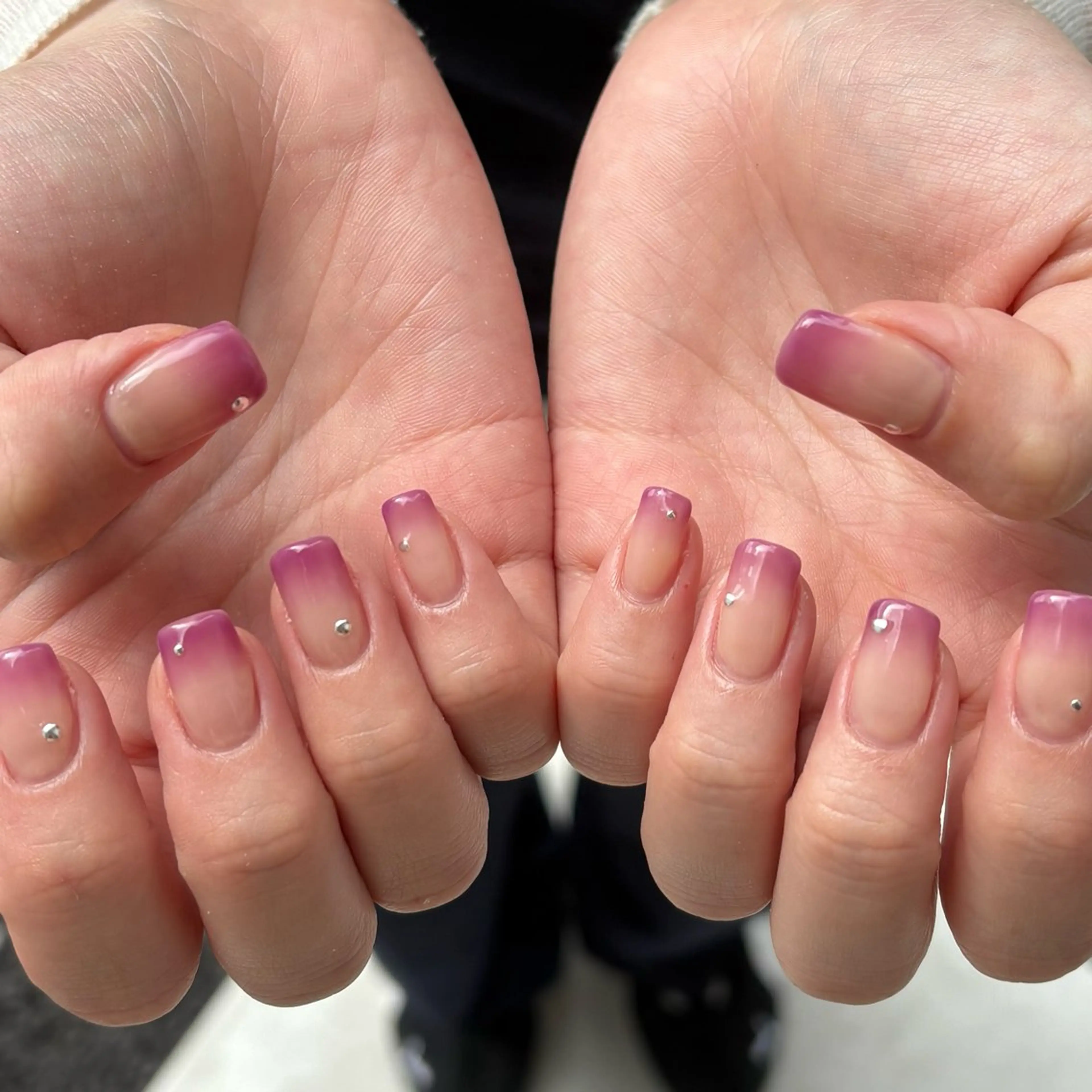 ネイル ハンドネイル ネイルサロンAmo 🎀のネイルデザイン