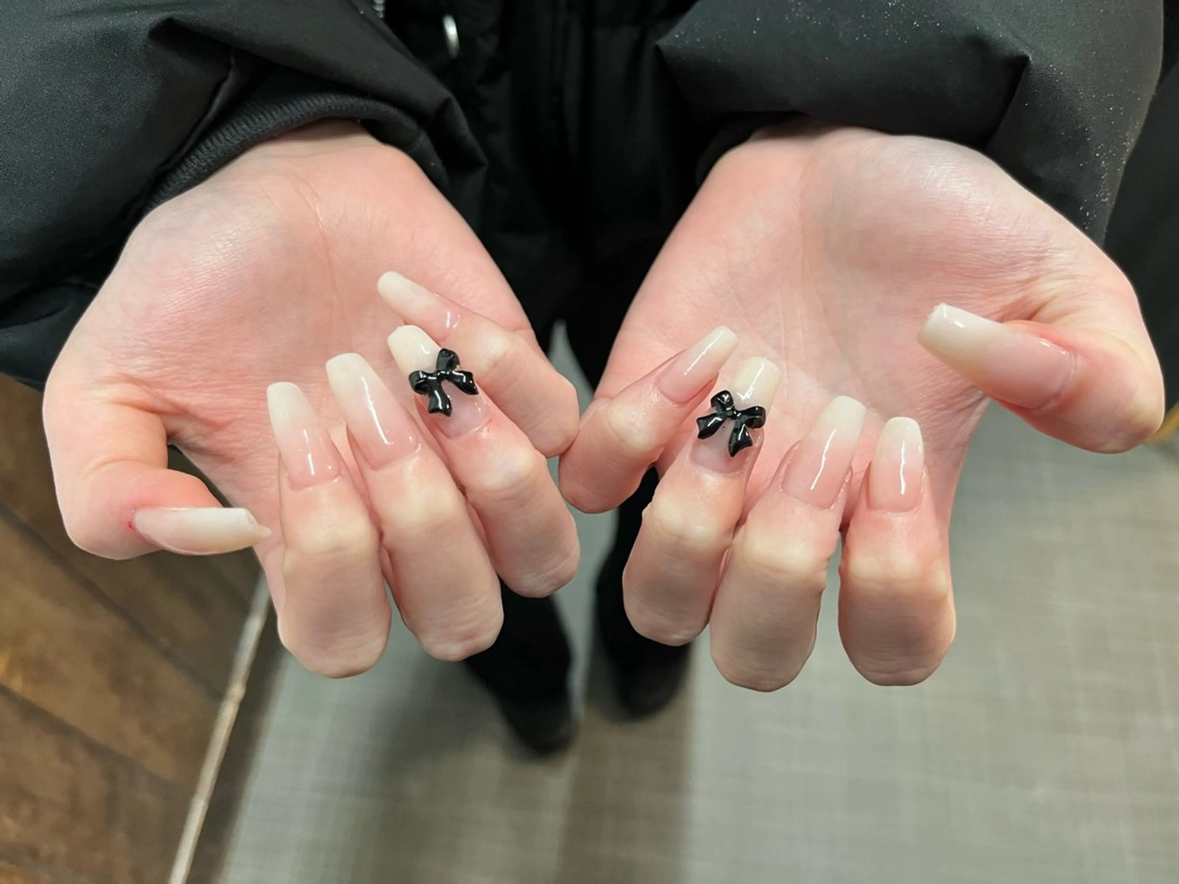 ネイル ハンドネイル EmaNail MOMOのネイルデザイン