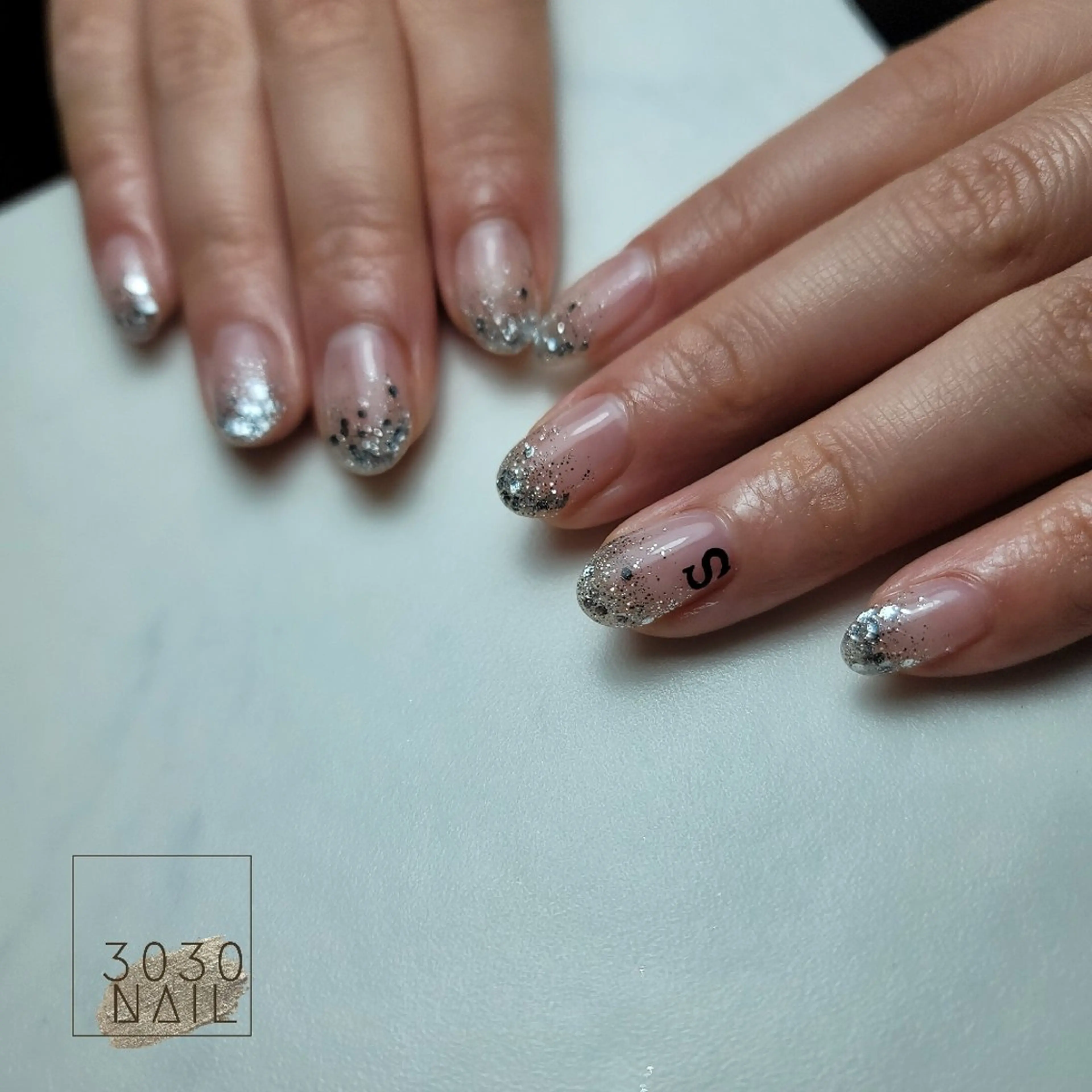 ネイル アートネイル フットネイル ニュアンスネイル シンプルネイル ネイリスト riiisaのネイルデザイン