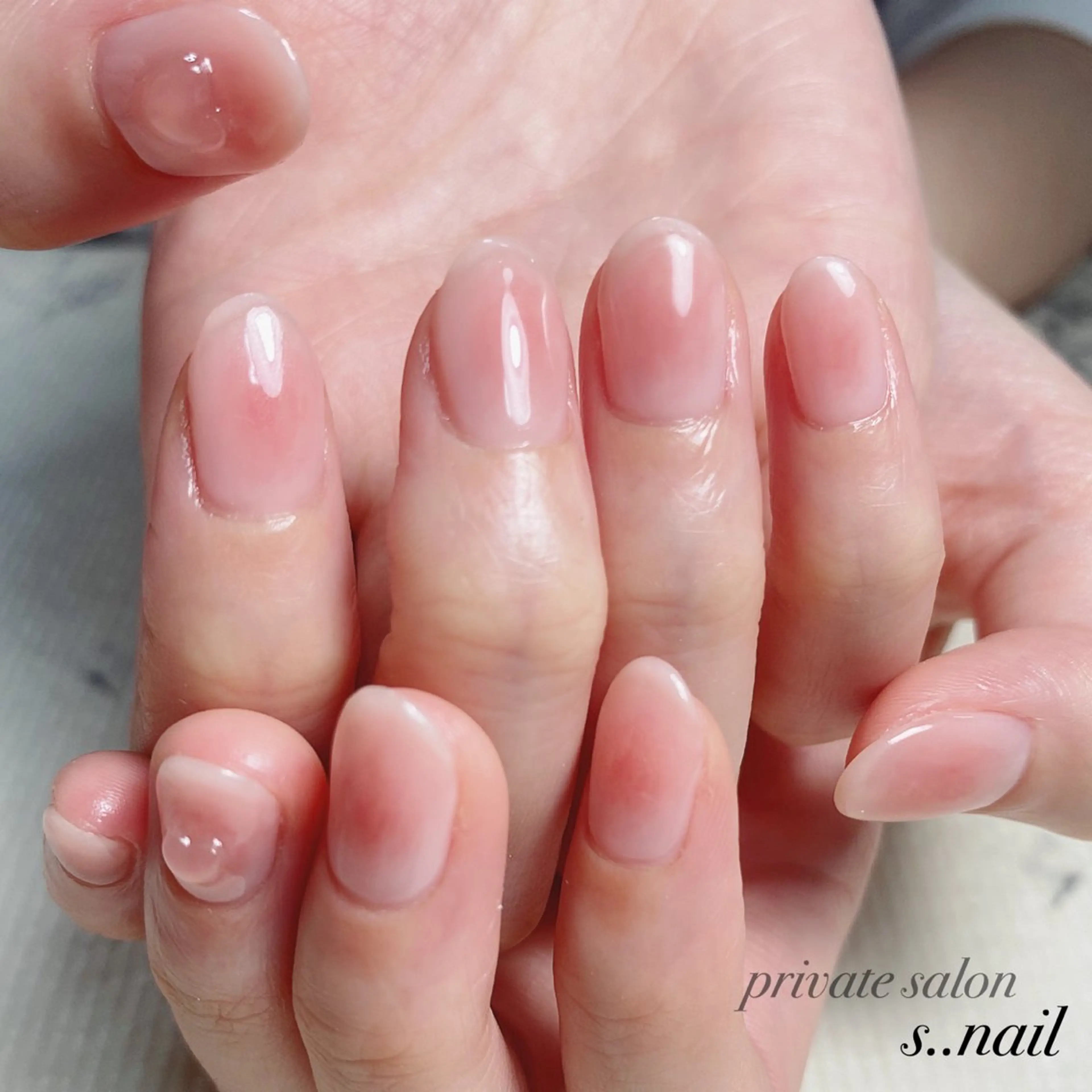 ネイル チークネイル ピンク ホワイト ハンドネイル フットネイル s..nail / MORITAのネイルデザイン