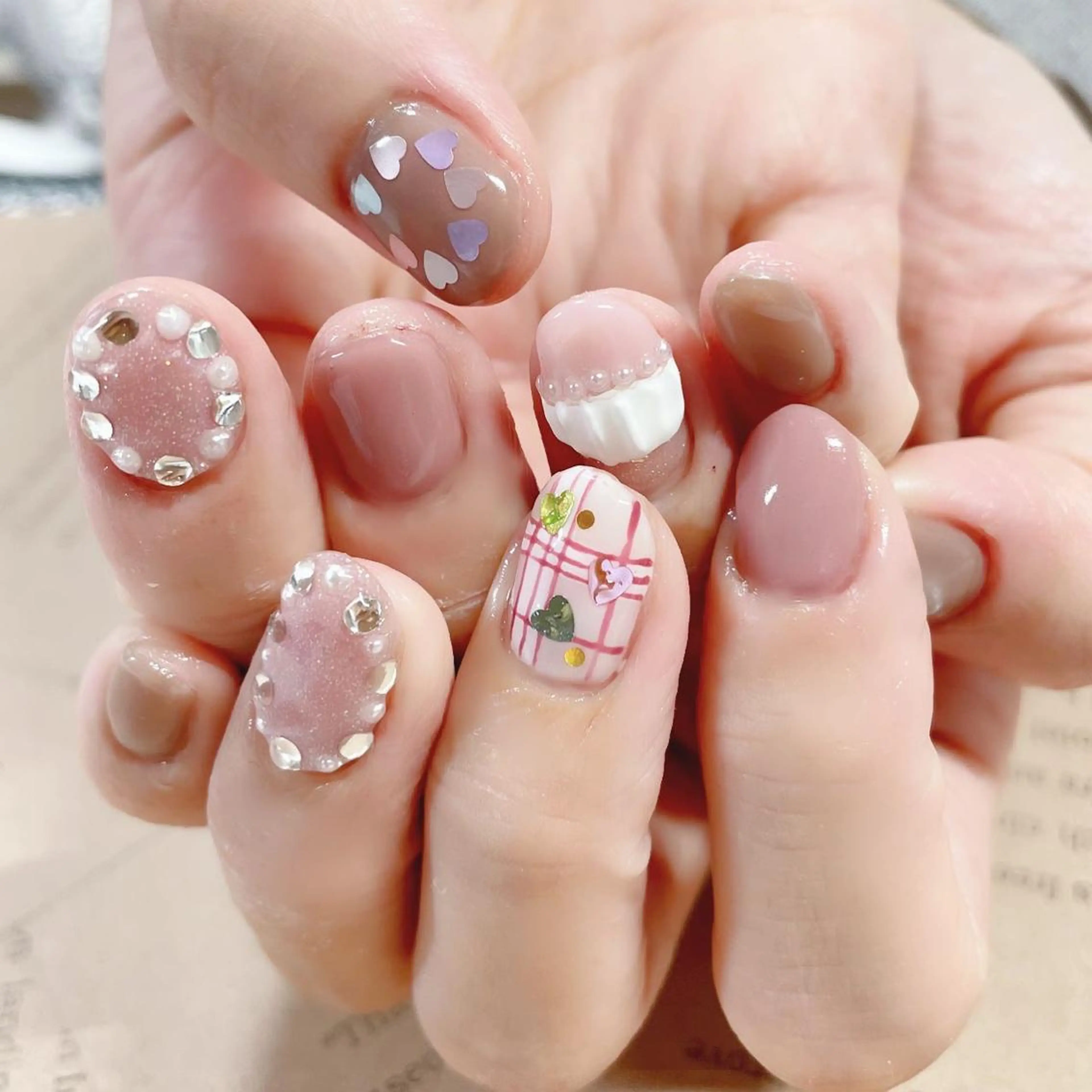 ネイル バレンタイン 奥園 良恵のネイルデザイン