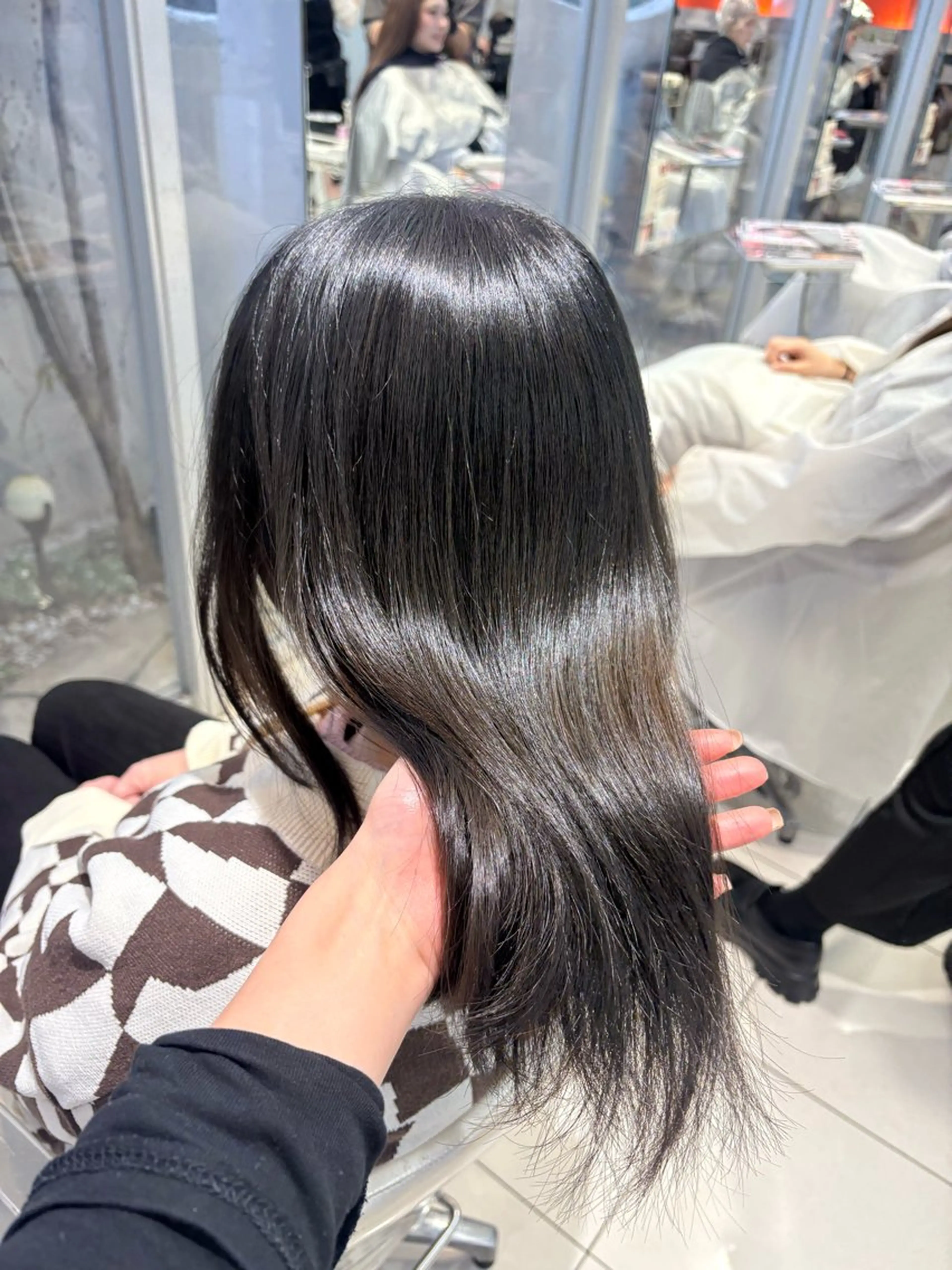 セミロング カラー ヘアカラー トリートメント 盛れる韓国ヘア🩰/ 透明感カラー/華のヘアスタイル