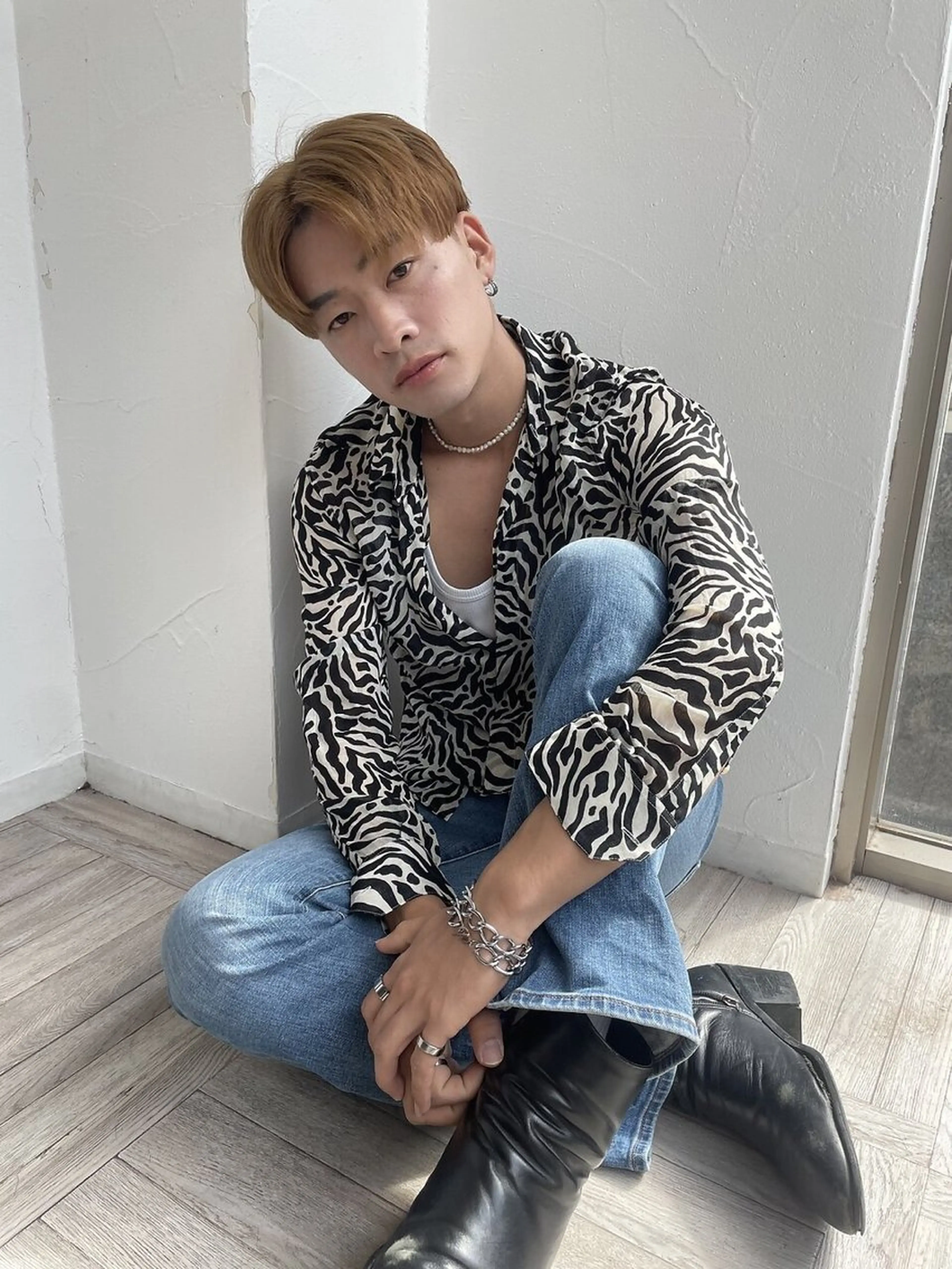 メンズ センターパート ダウンパーマ フェードカット フェザーパーマ カルマパーマ カット ヘアカラー MEN’SsalonHYPE所属・メンズカット/布施/ 秋山 涼のヘアスタイル