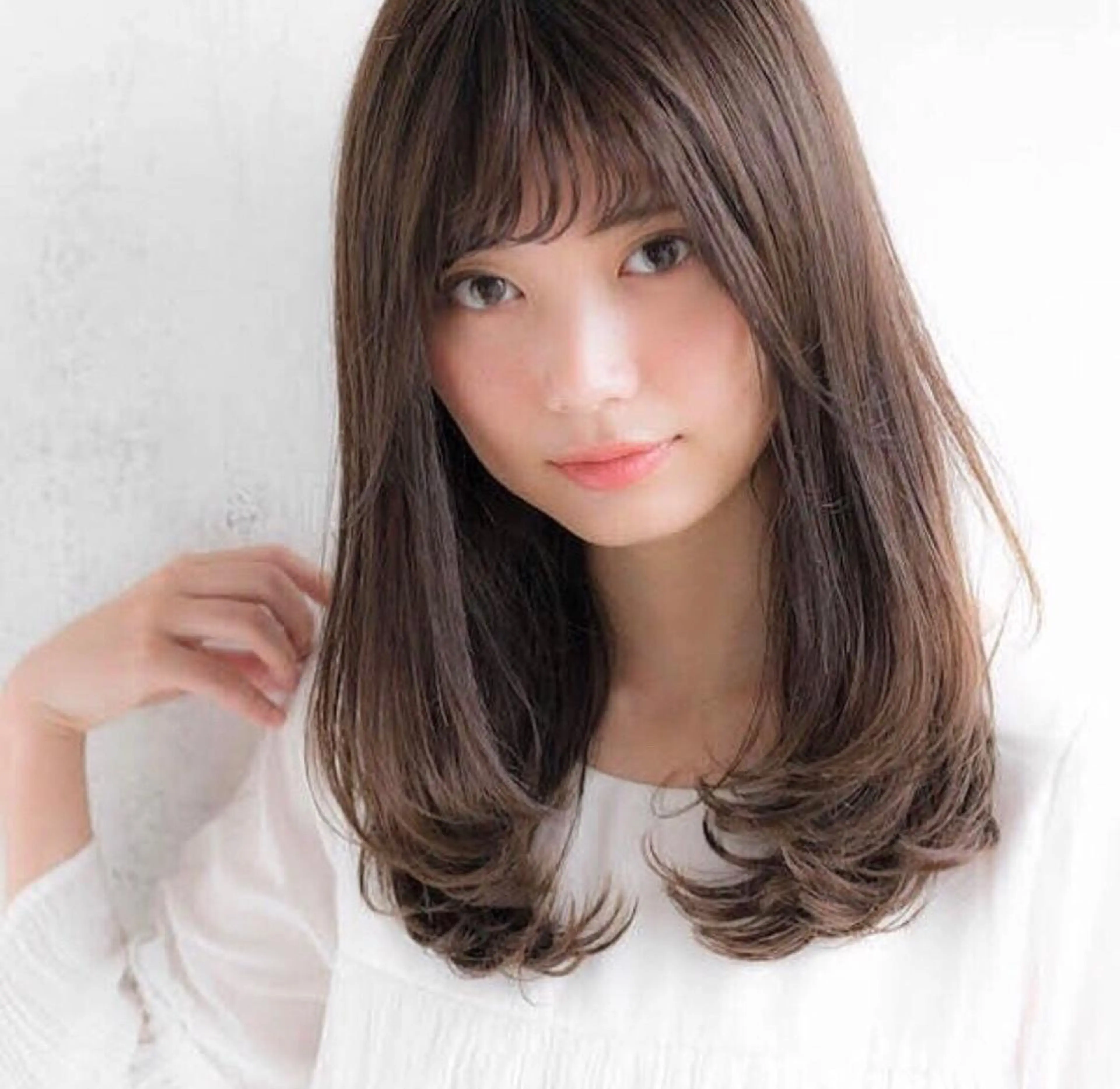 セミロング カラー 飯村 奎太のヘアスタイル