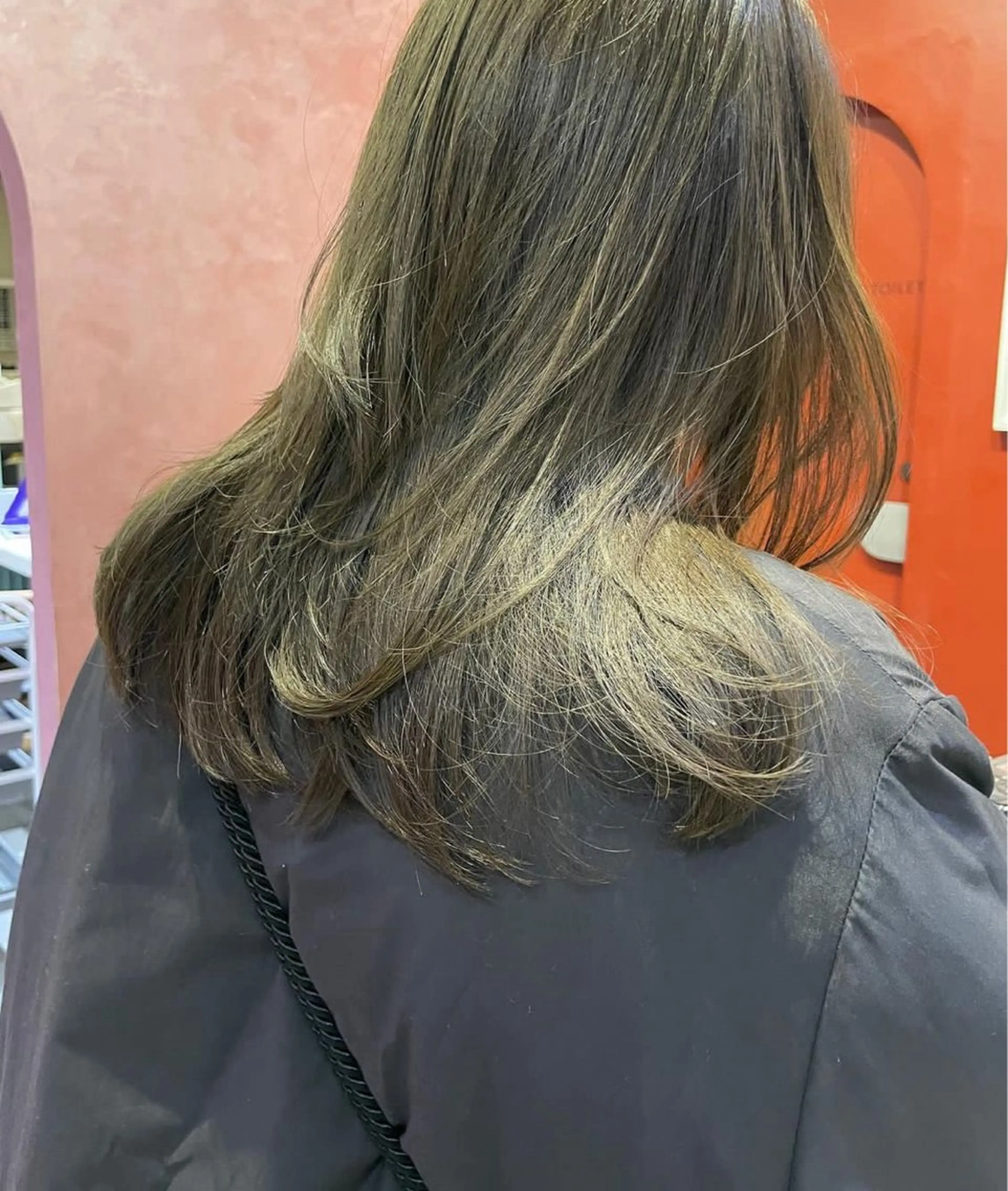 ロング カラー カットモデルレイヤー 暖色カラー モカ🎶のヘアスタイル