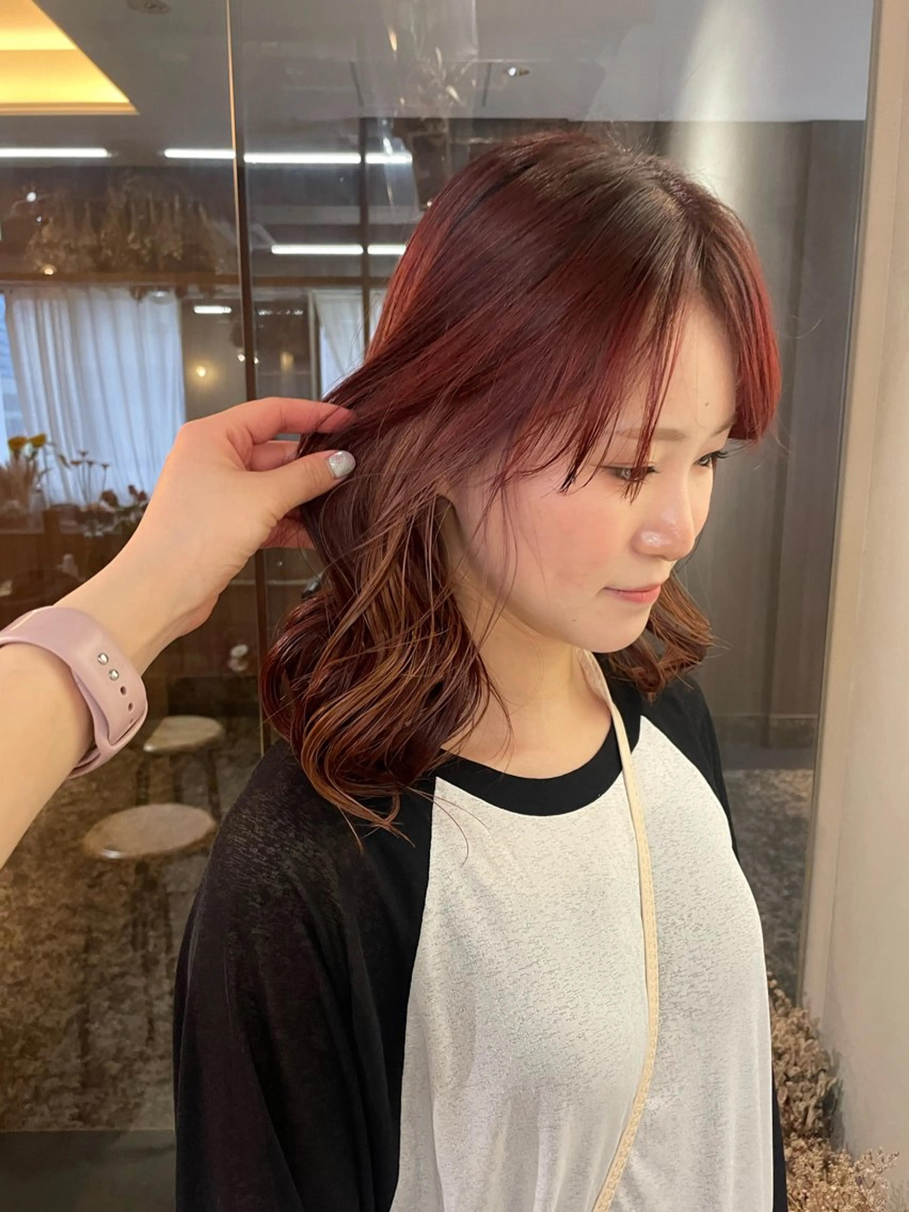 カラー 山下 悠月のヘアスタイル