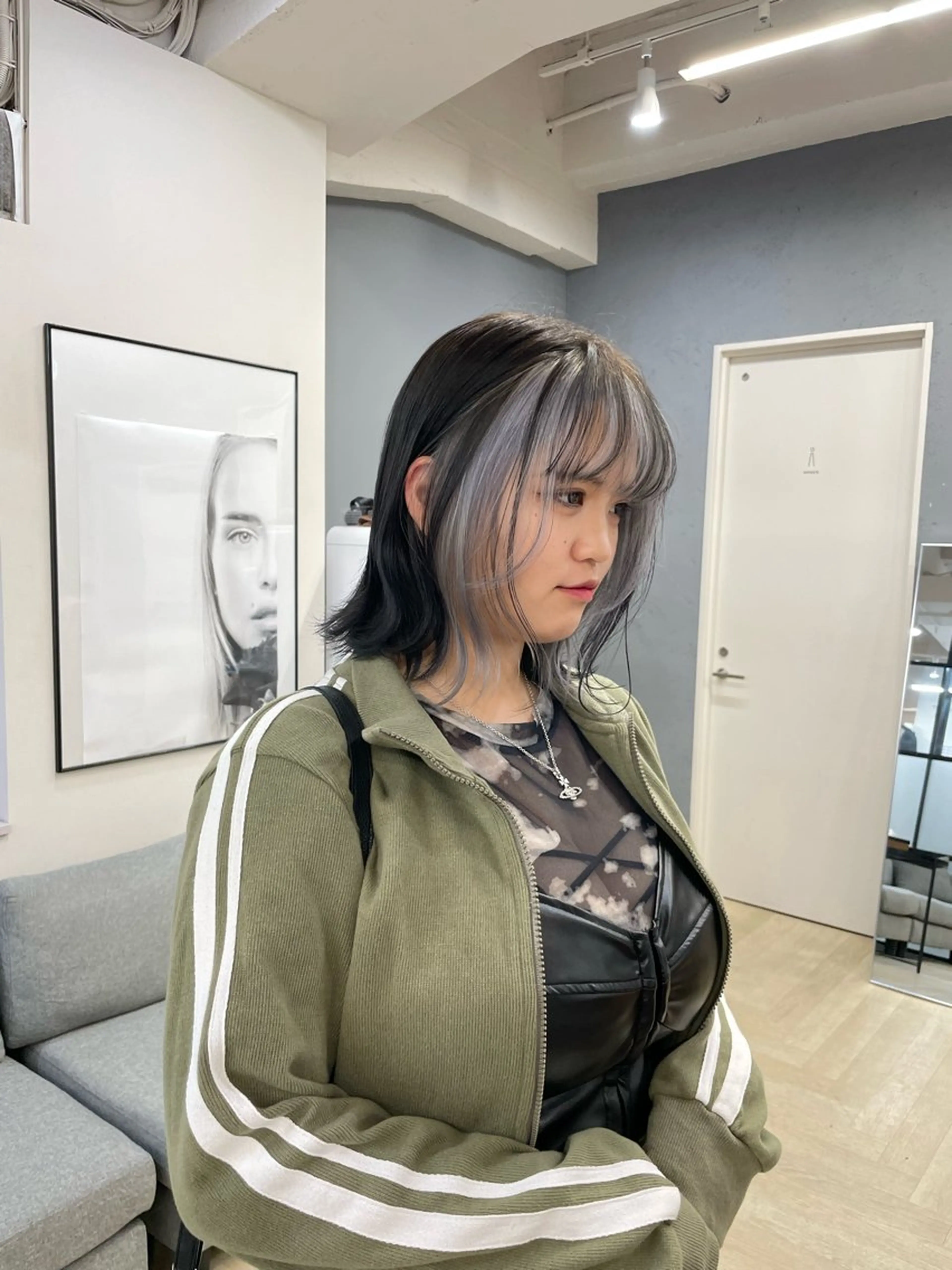 ミディアム akane .のヘアスタイル