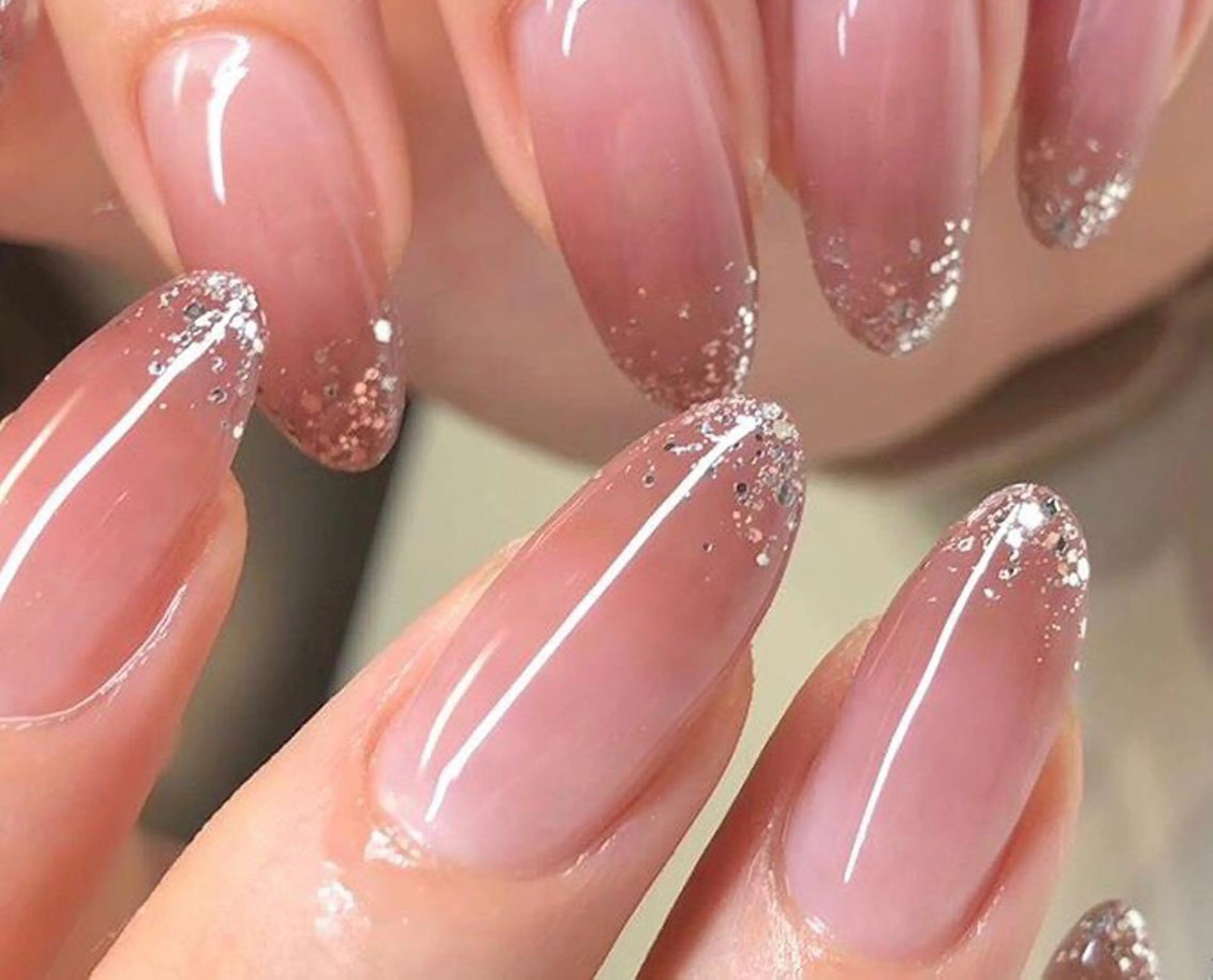 ショート ネイル グラデーション ニュアンスネイル ハンドネイル ハンドケア nail&eye Aoのマツエク・マツパデザイン