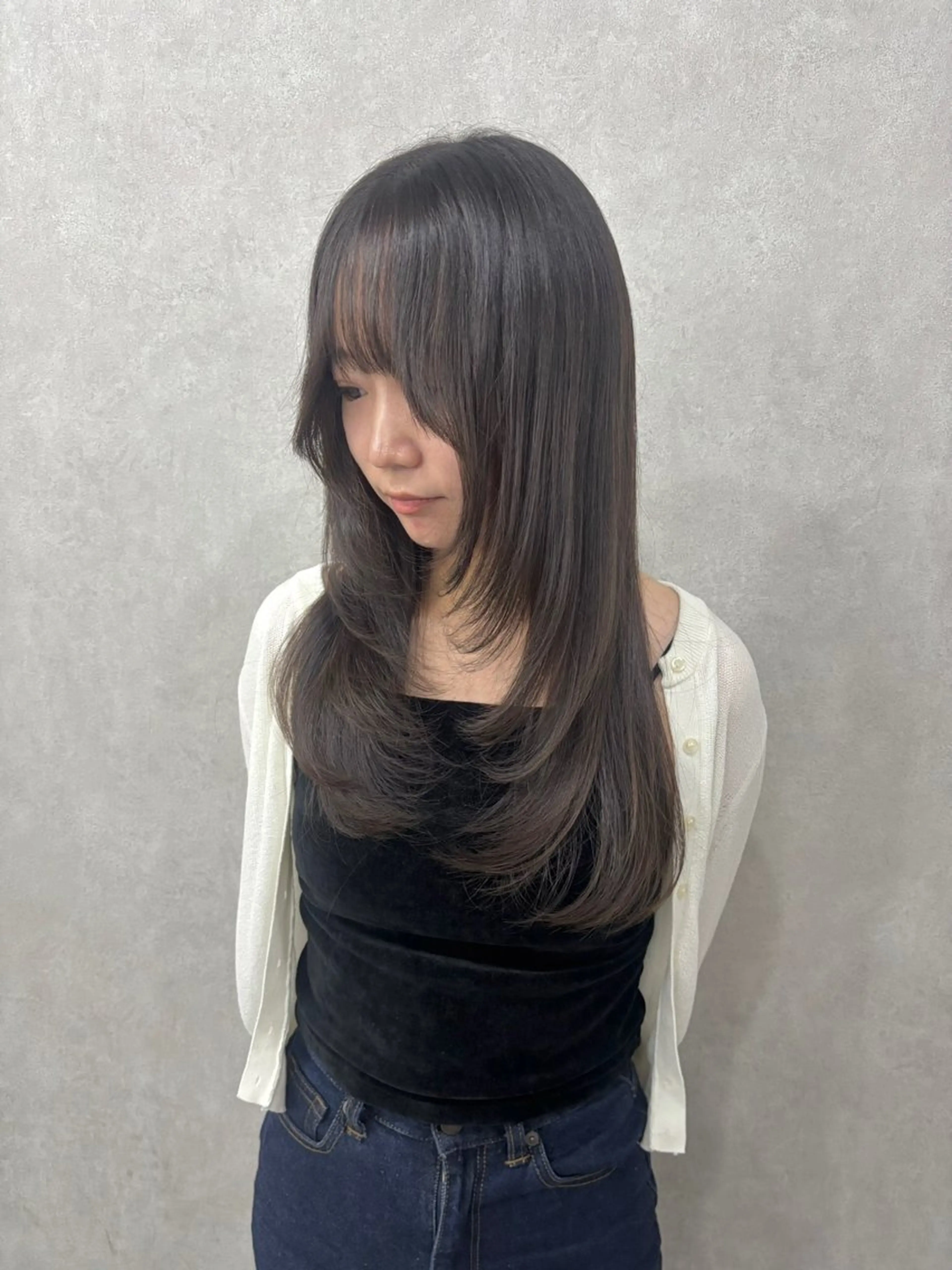 ロング レイヤーカット ロング 梅田\カットモデル\ 拓都🧩のヘアスタイル