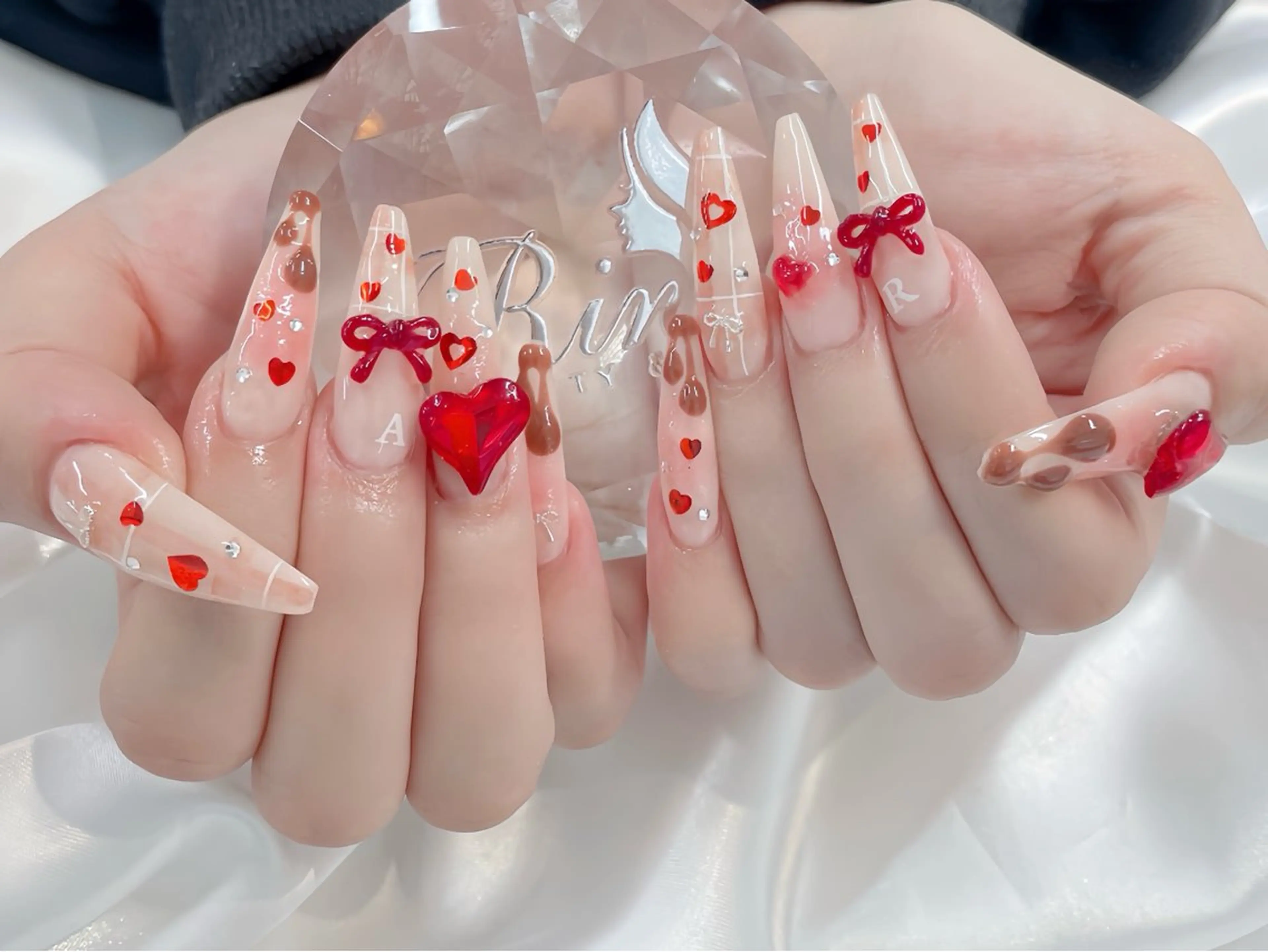 ネイル チークネイル フラッシュネイル フラワーネイル フットネイル ジェルネイル ハンドネイル Rin Nail Shinokuboのネイルデザイン