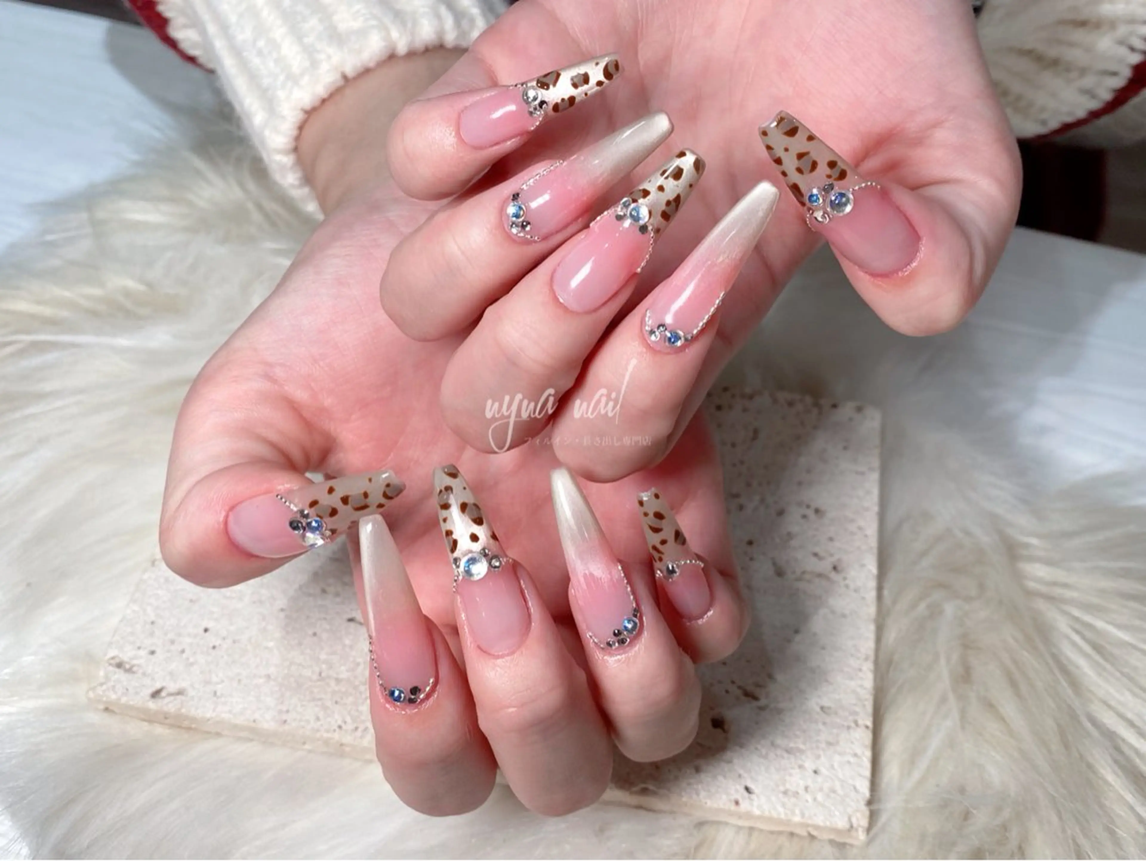 ネイル ハンドネイル 長さ出し専門 nynaのネイルデザイン