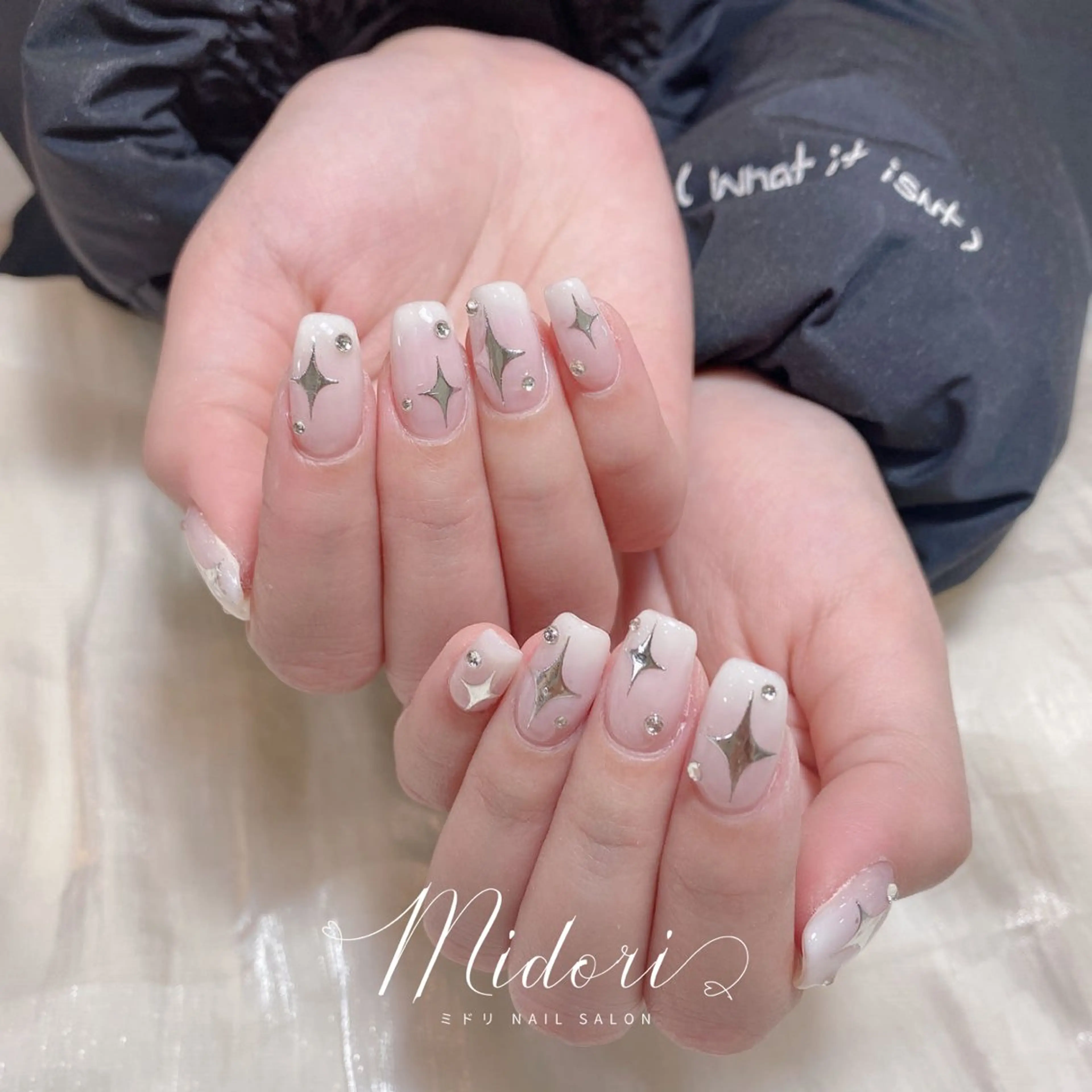 ネイル M eiのネイルデザイン