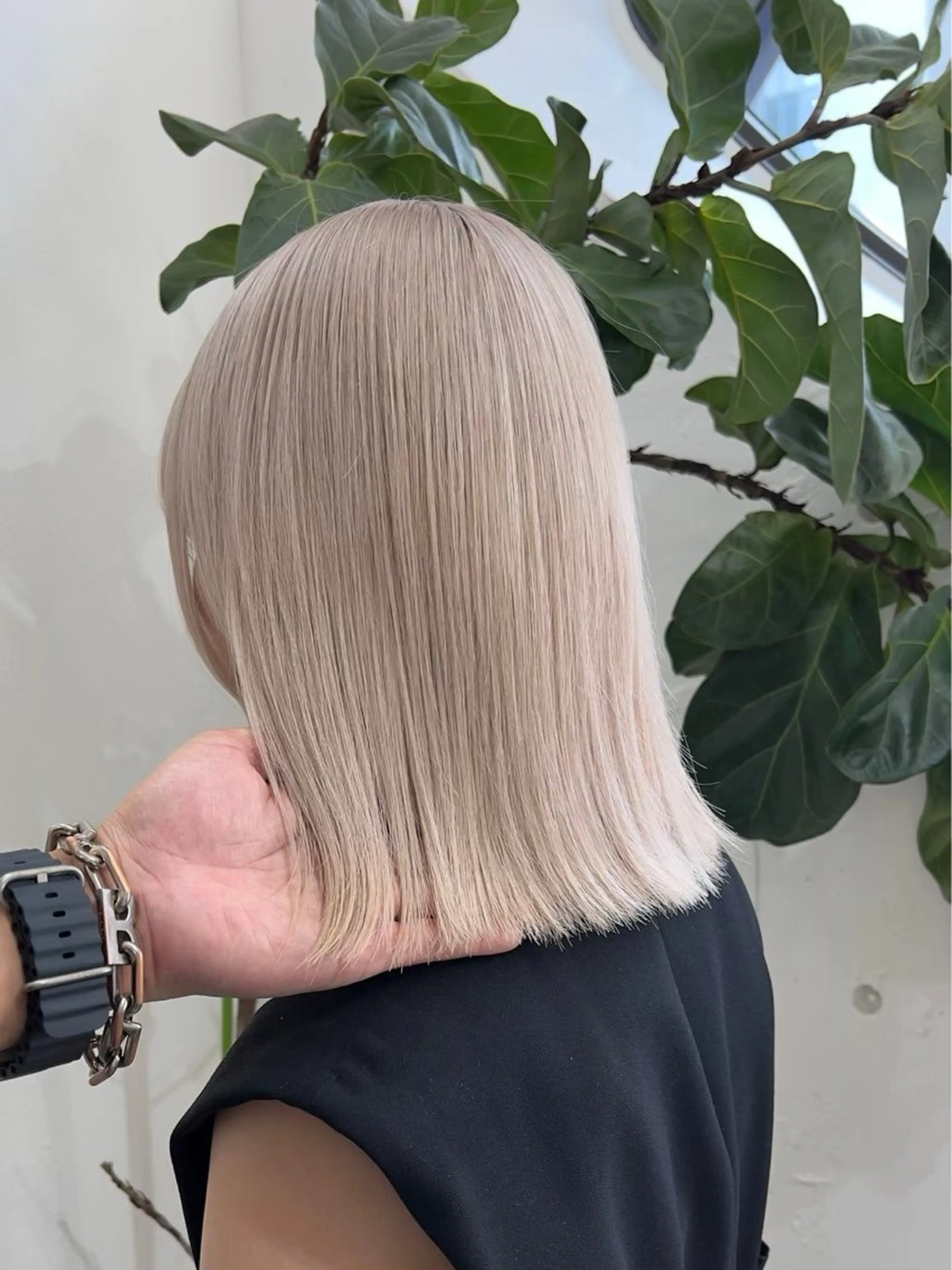 ミディアム カラー ベージュカラー ホワイトベージュ 透明感カラー/レイヤ ーhinata.のヘアスタイル