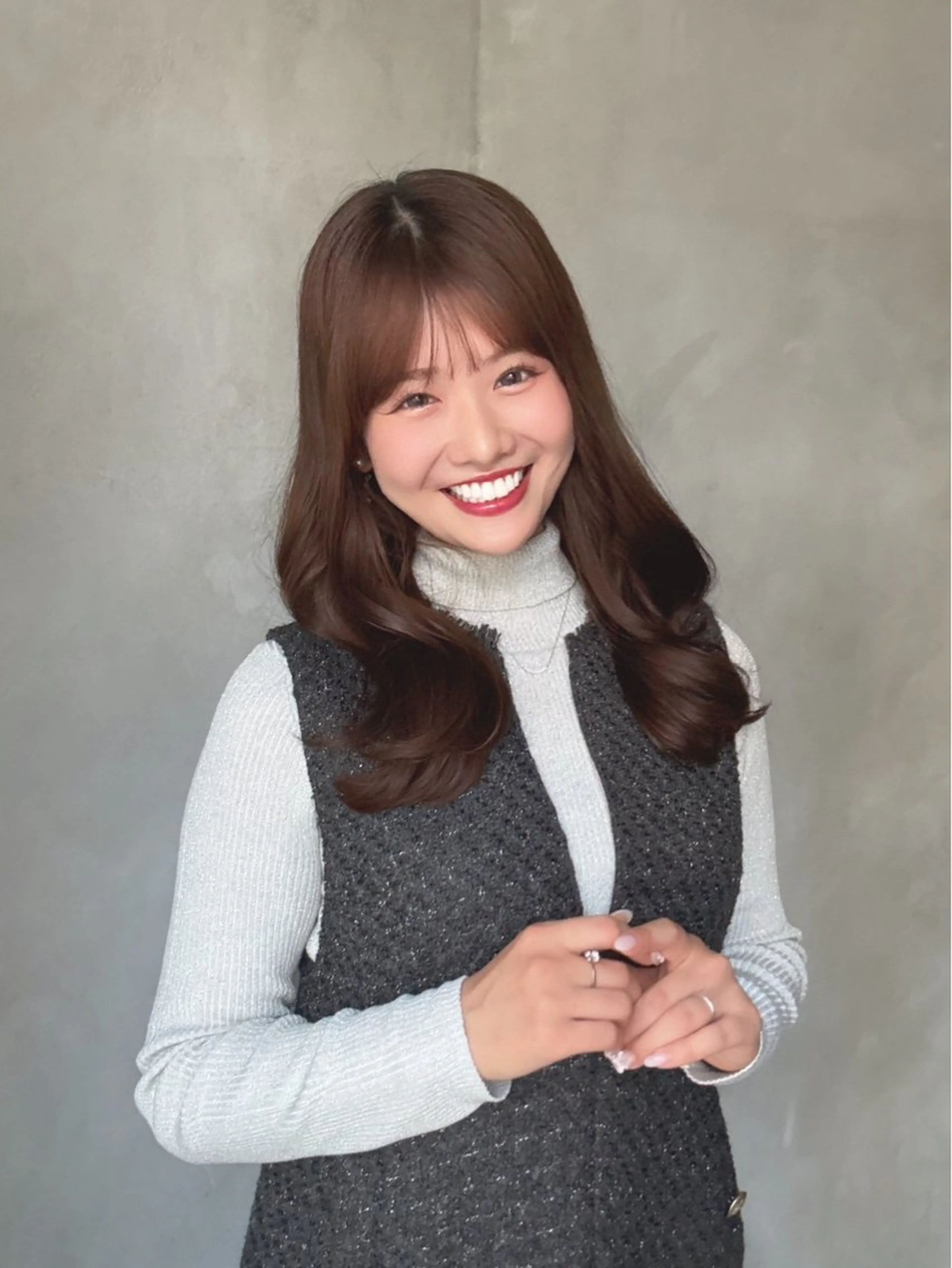 セミロング 艶レイヤー🍊 加藤隆也のヘアスタイル