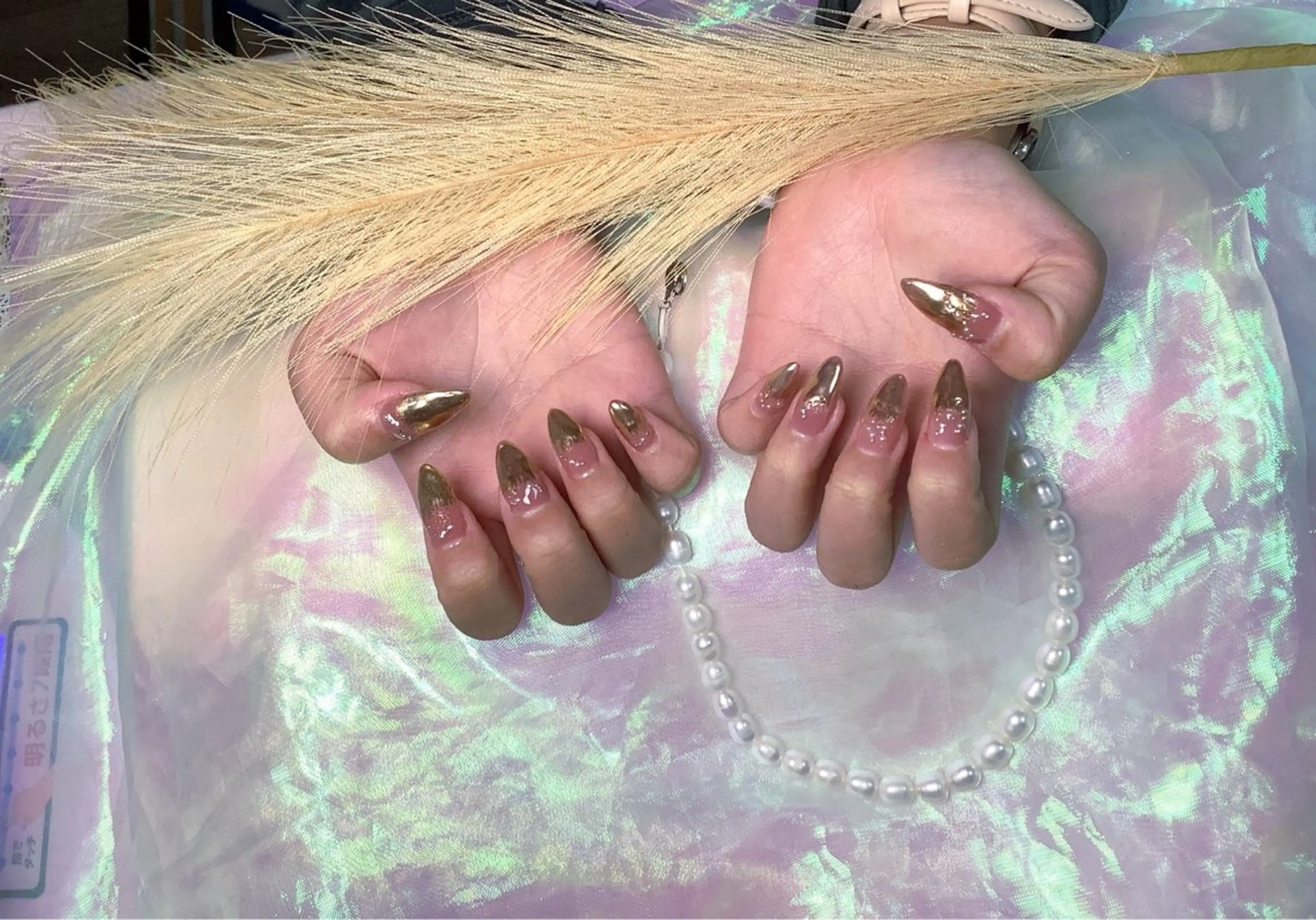 ネイル pink ladyサロン所属・べ にのネイルデザイン