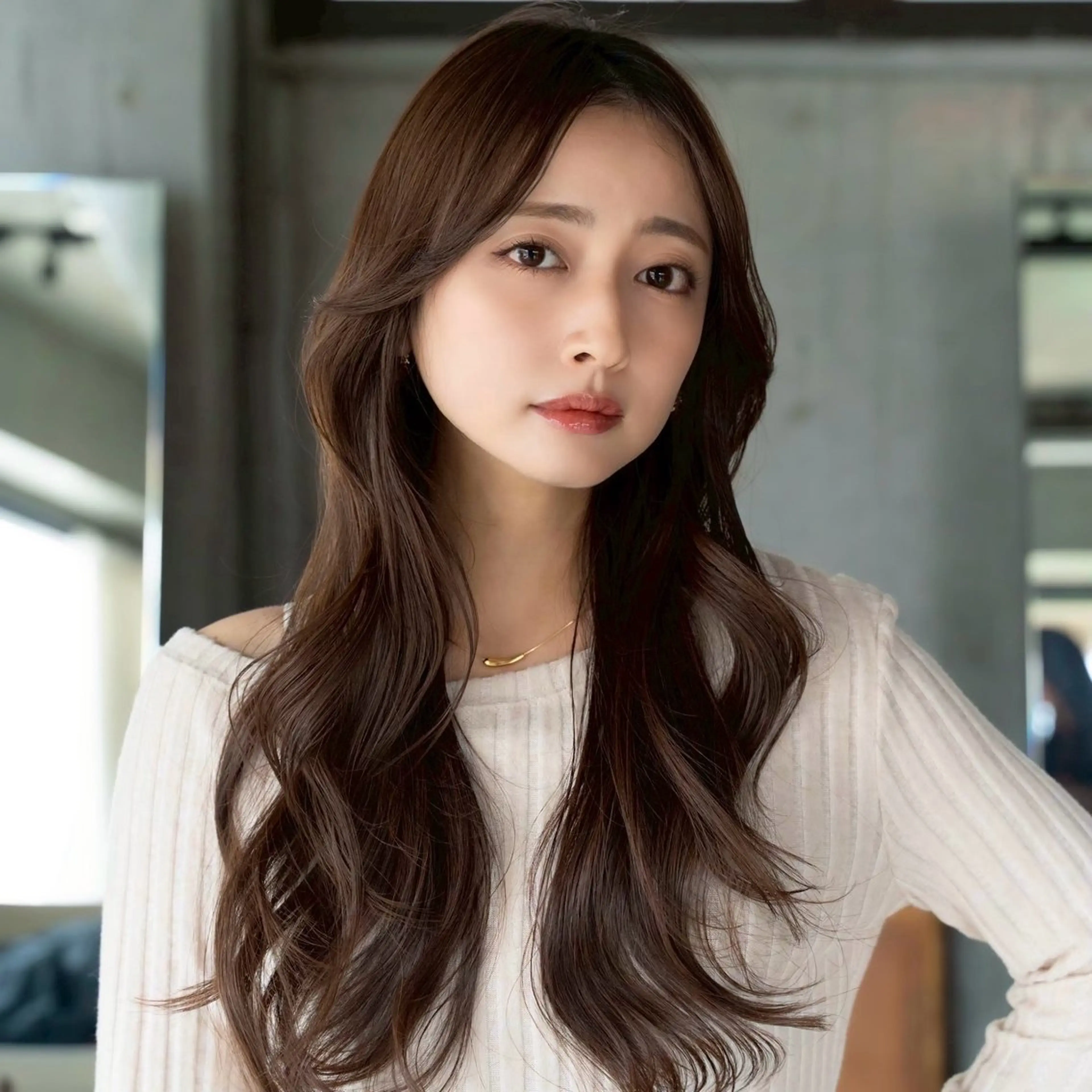 ロング カラー 透明感カラー オレンジ ヘアカラー トリートメント AIN.ANLY 明治神宮前所属・ムツキ/品のある 艶カラー/縮毛矯正のヘアスタイル