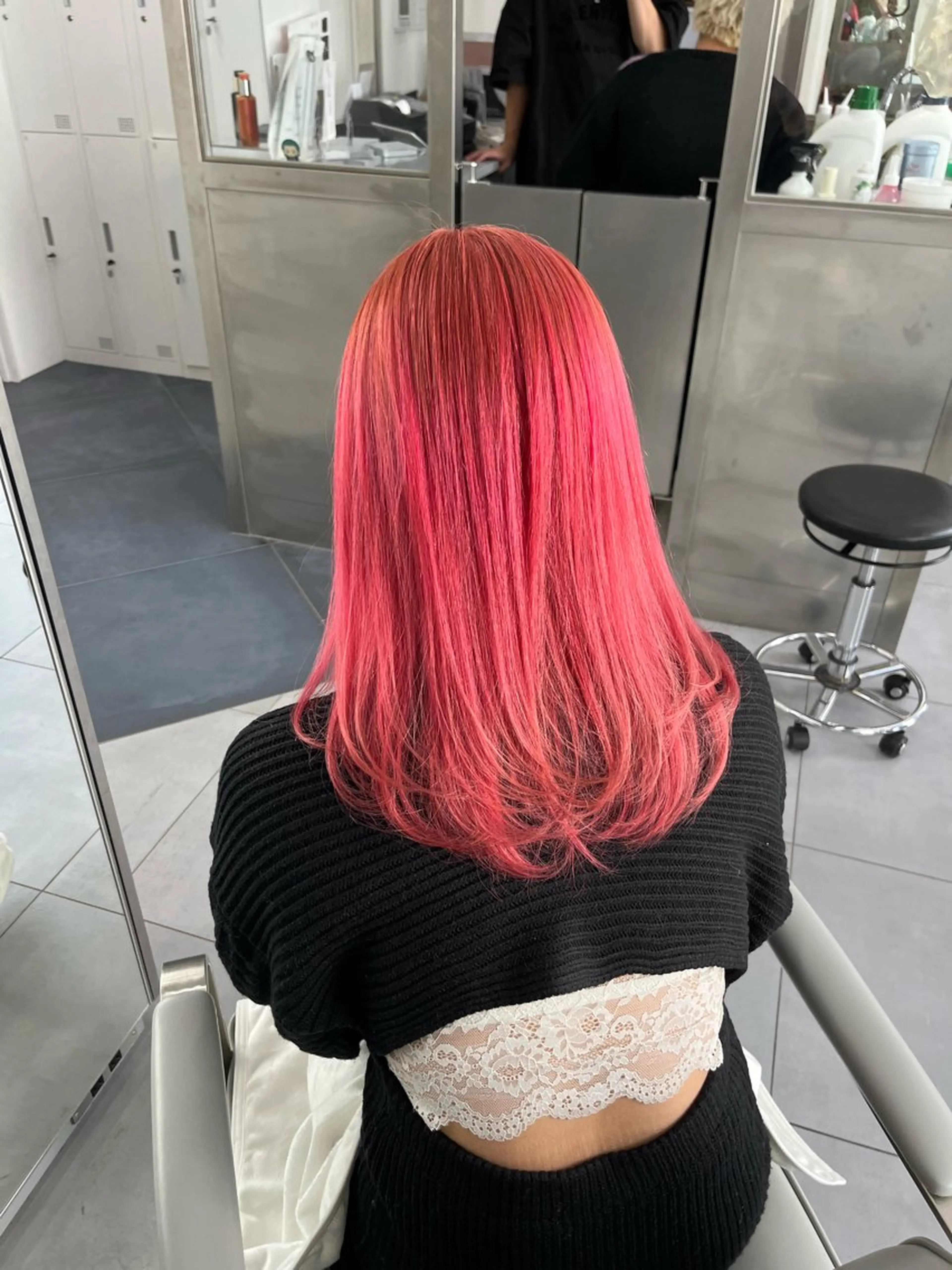 ミディアム カラー ヘアアレンジ ハイトーン/透明感/ レイヤー/かずや🦁のヘアスタイル