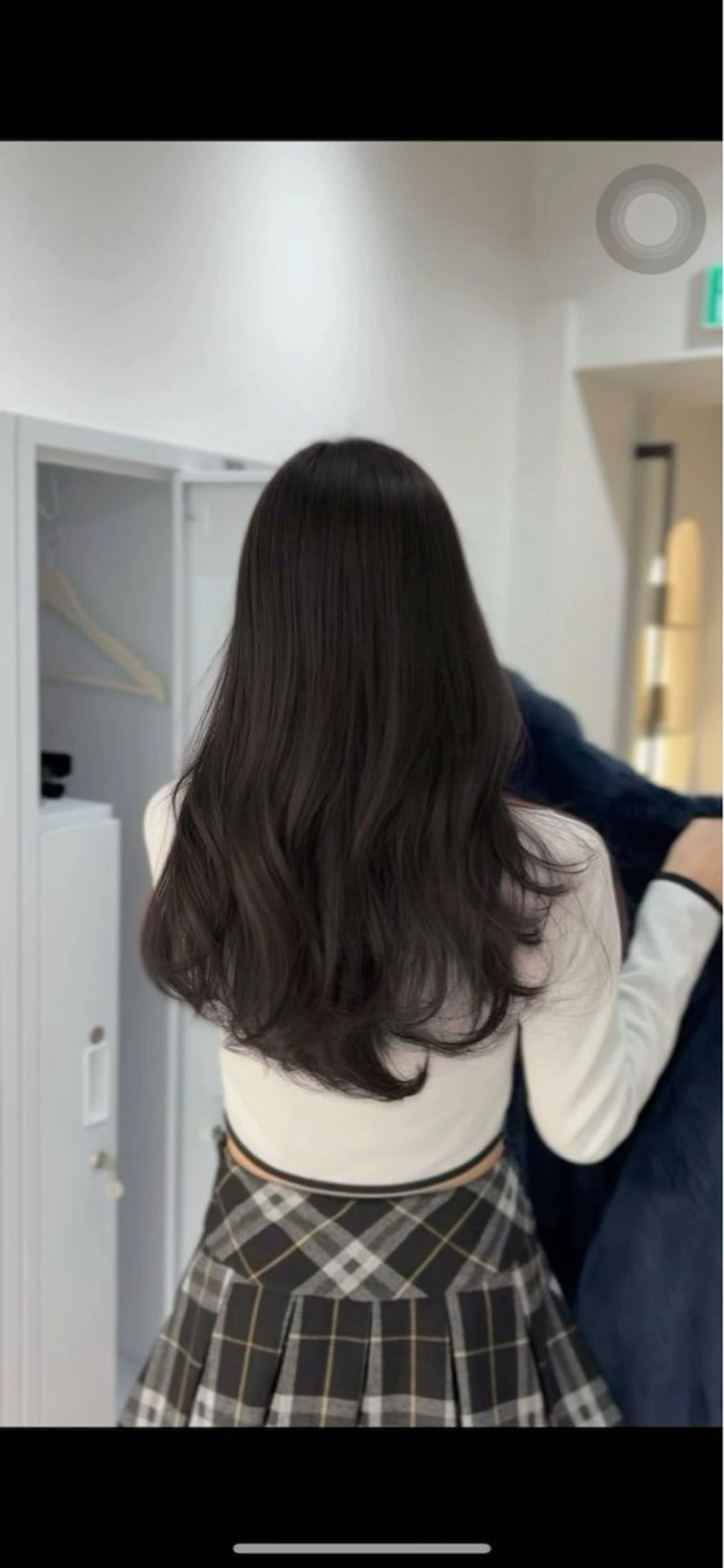 ロング カラー パーマ ベージュカラー ブリーチ 透明感カラー ダブルカラー グレージュ TOMO/ブリーチ 無しオリーブのヘアスタイル