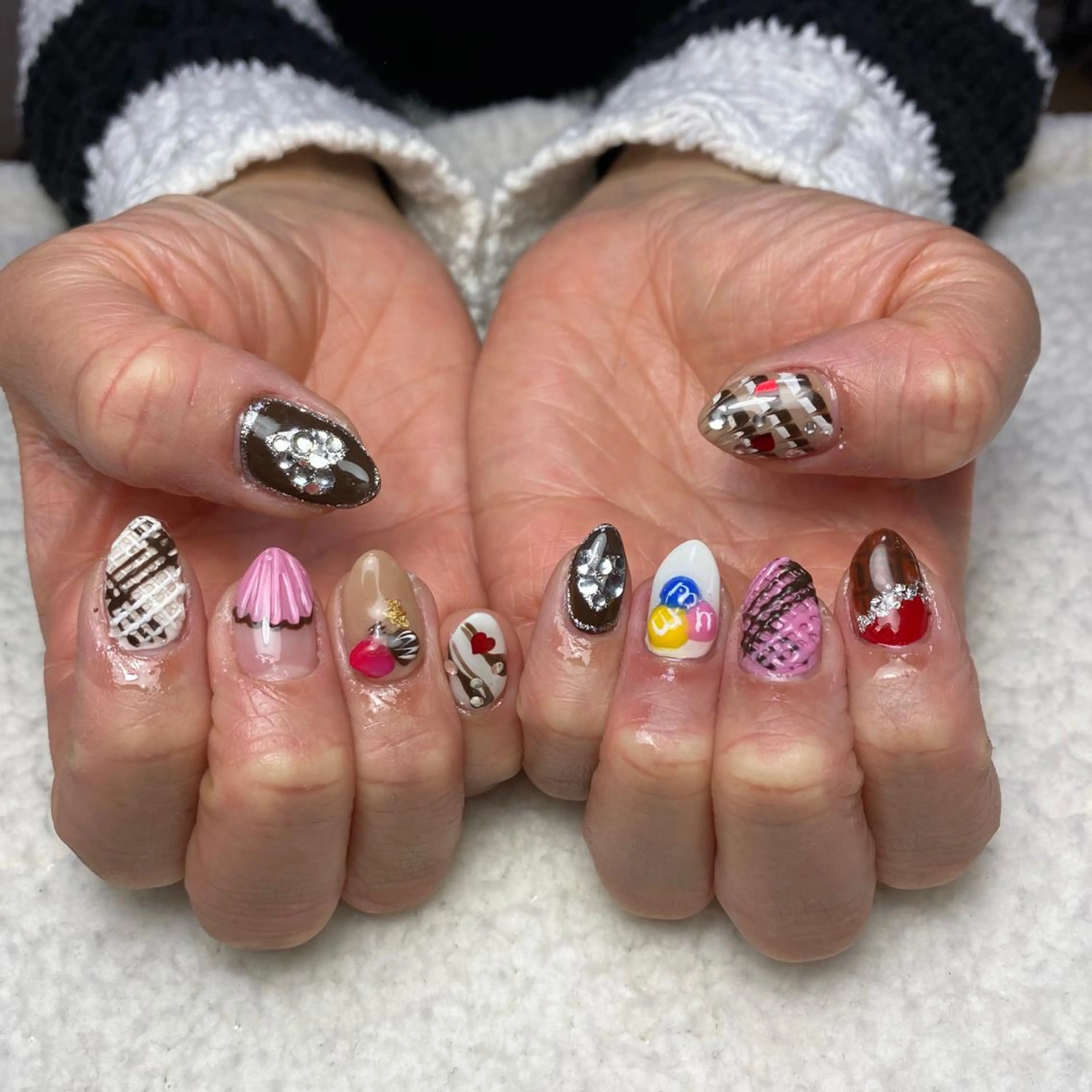 ネイル バレンタイン COCO+所属・COCO +のエステ・リラクイメージ