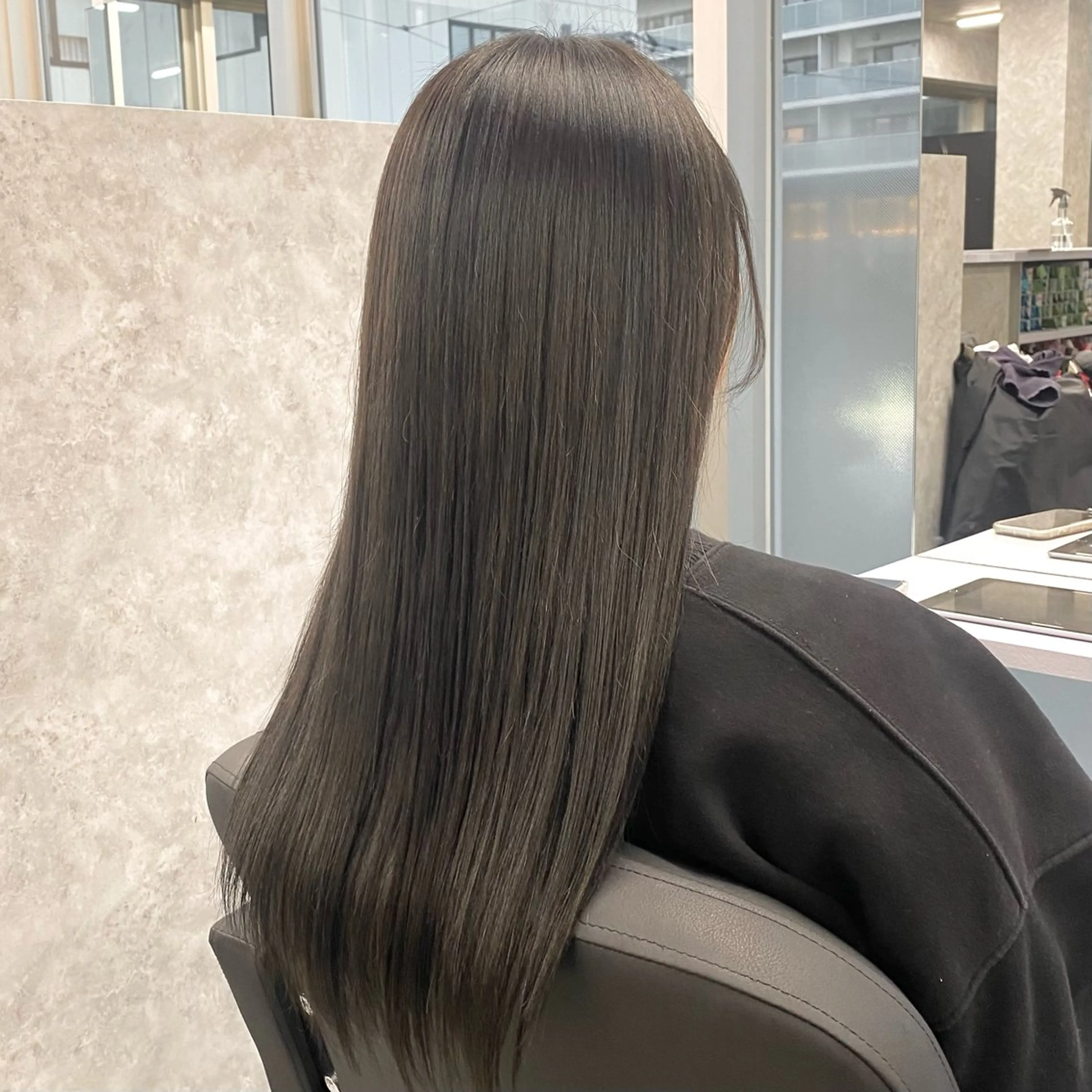 〖　平日限定価格　〗　　　　　　　　　　　　🦋カット＋透明感艶カラー＋集中3stepトリートメント🦋の写真