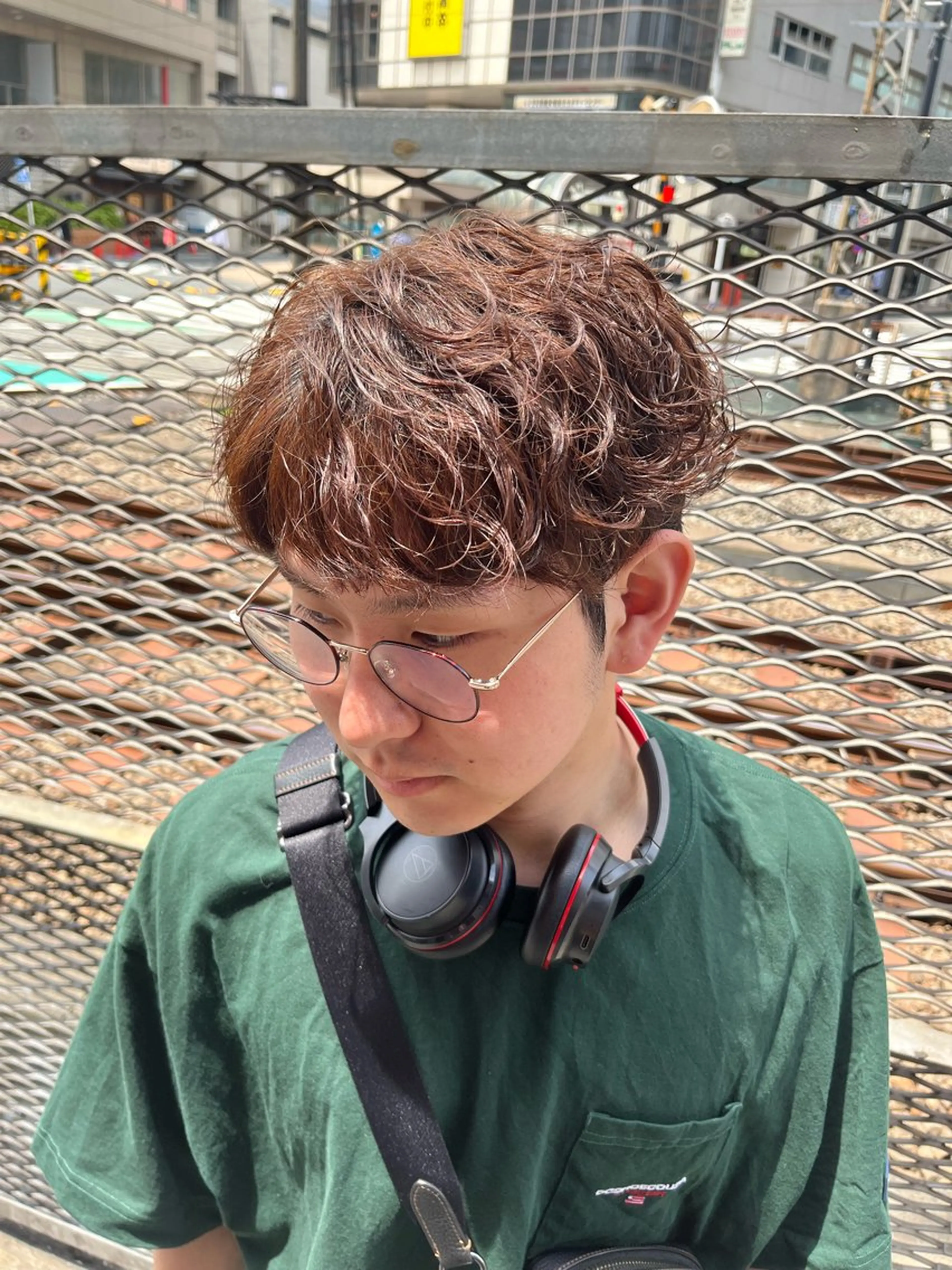 ショート カラー パーマ メンズ マッシュ メンズパーマ シースルーマッシュ カット パーマ 韓国風メンズ/毛流れ ヘアなら須田龍世のヘアスタイル