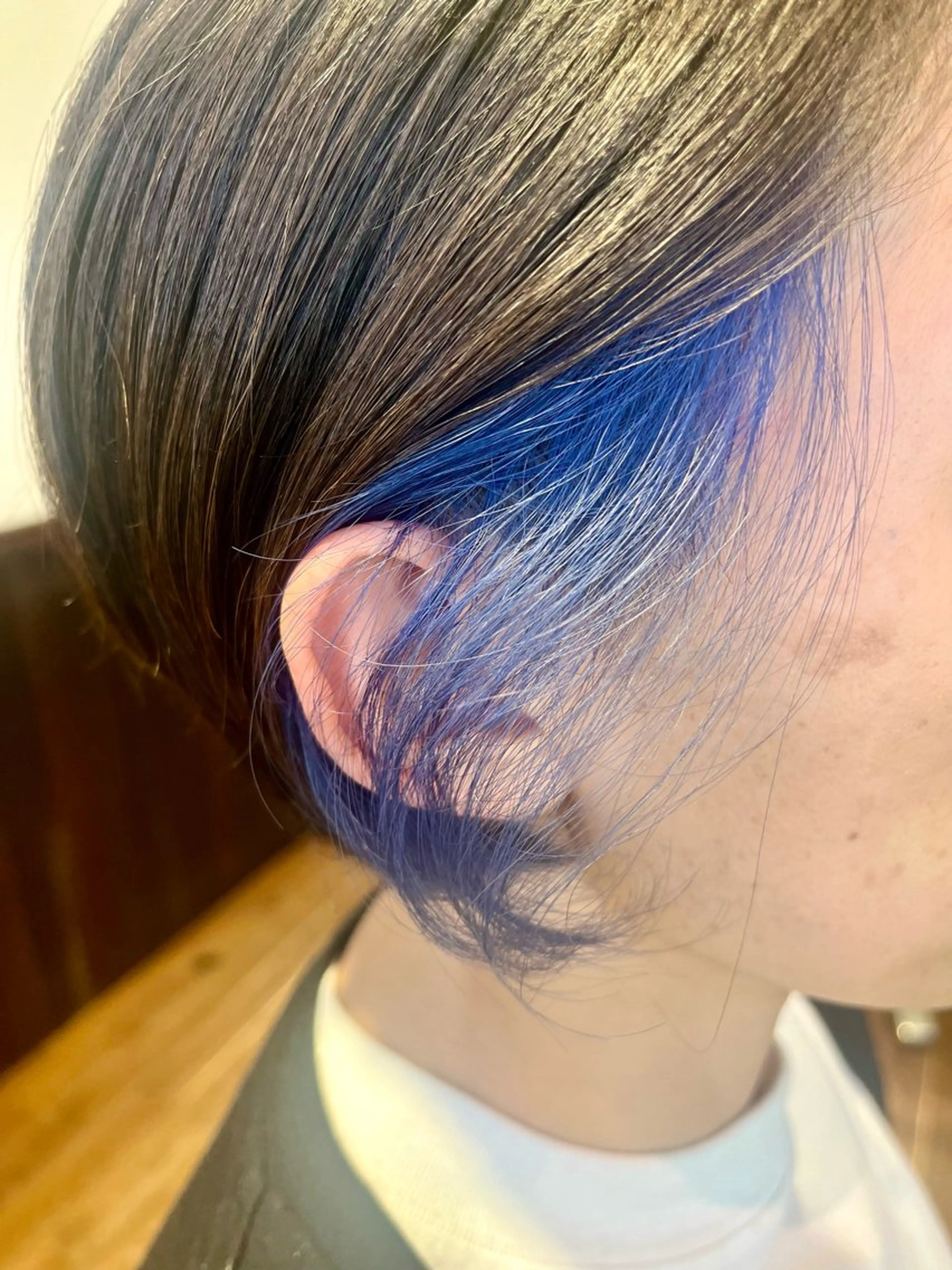 ショート カラー ブルーカラー イヤリングカラー ショートヘア カット ヘアカラー 遠山 祐樹のヘアスタイル