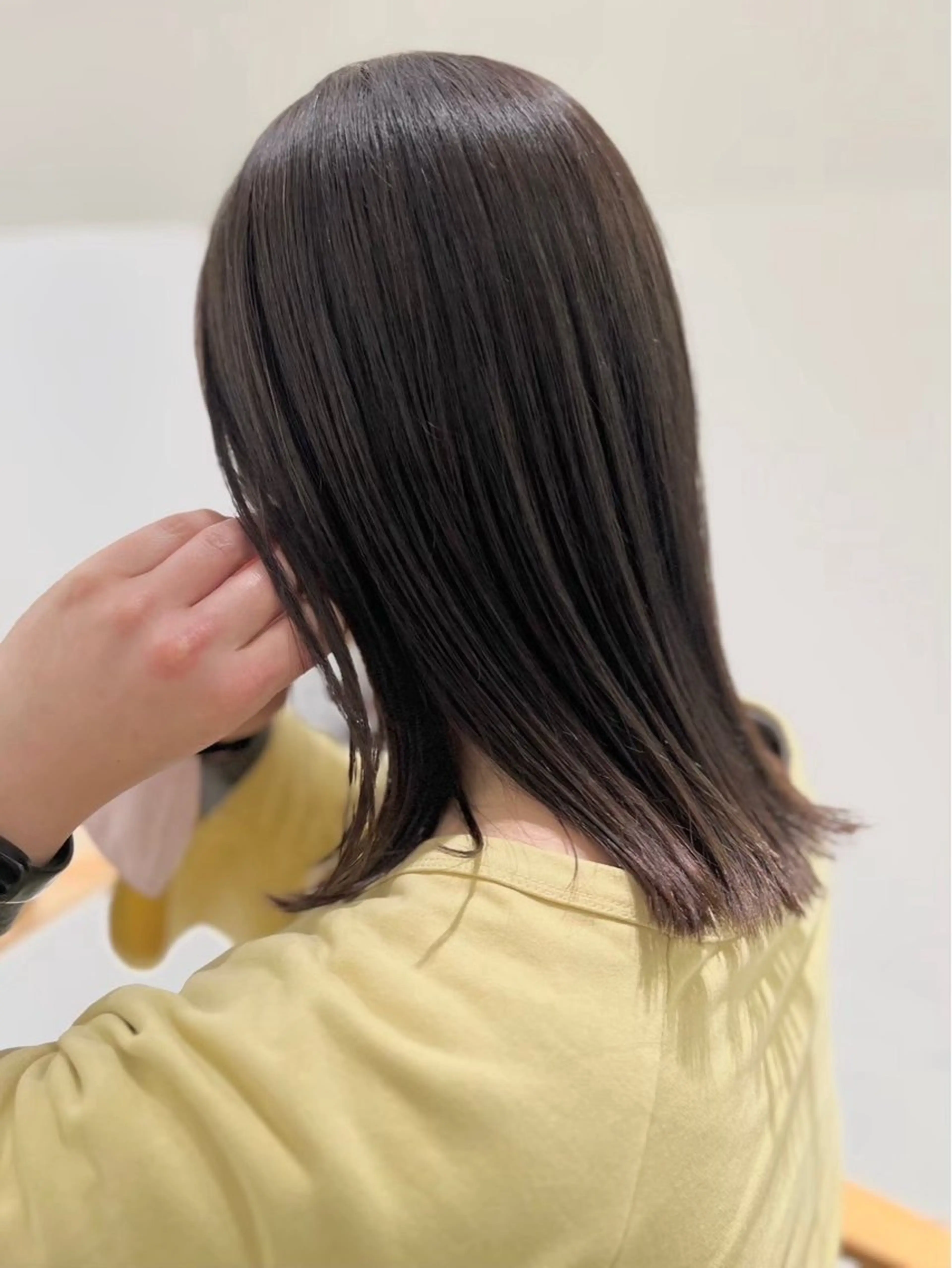 ミディアム カラー UNBIRTHDAY akariのヘアスタイル