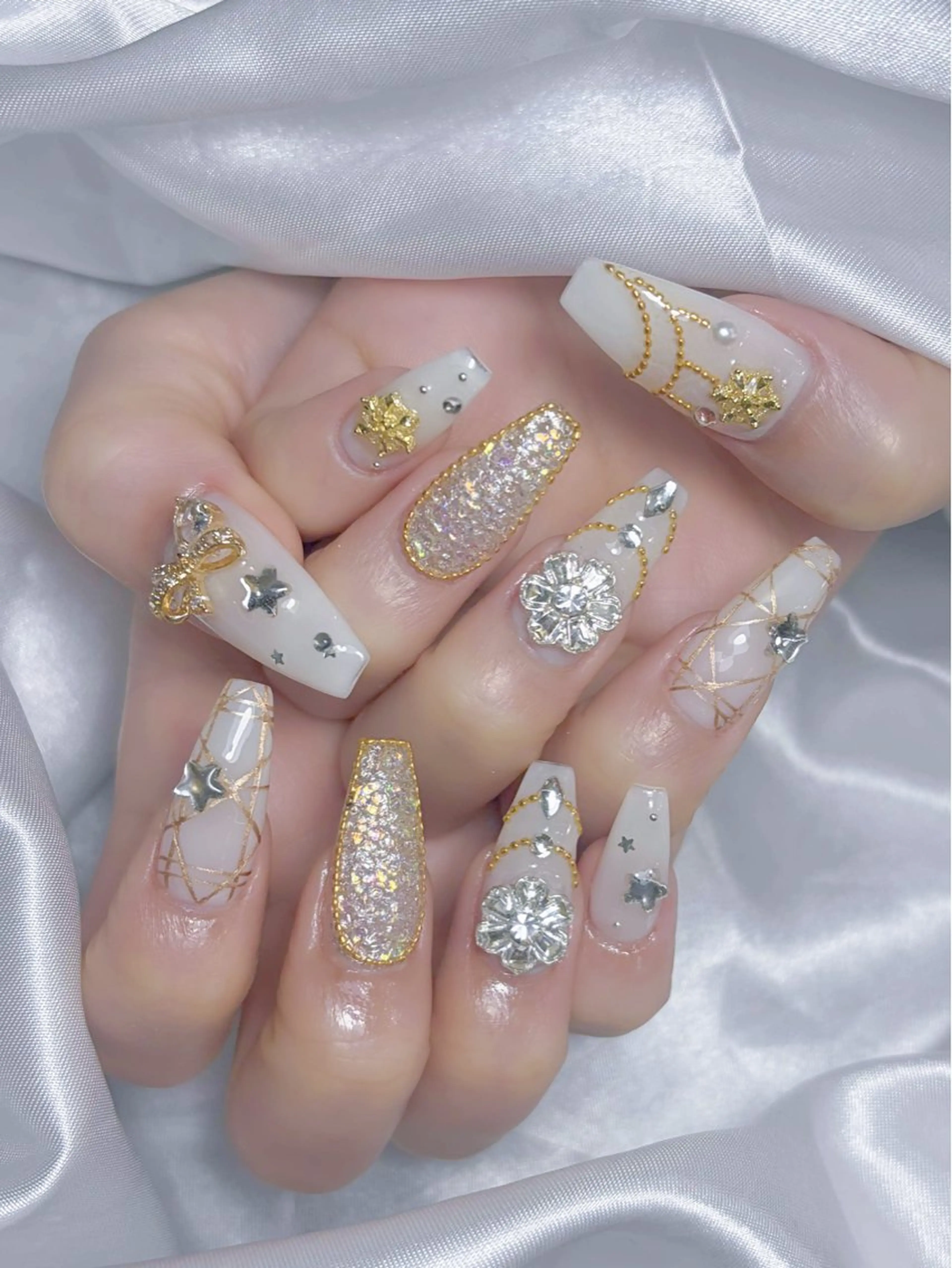 ネイル ハンドネイル LEELA NAIL STUDIO所属・LEELA NAIL STUDIOのネイルデザイン