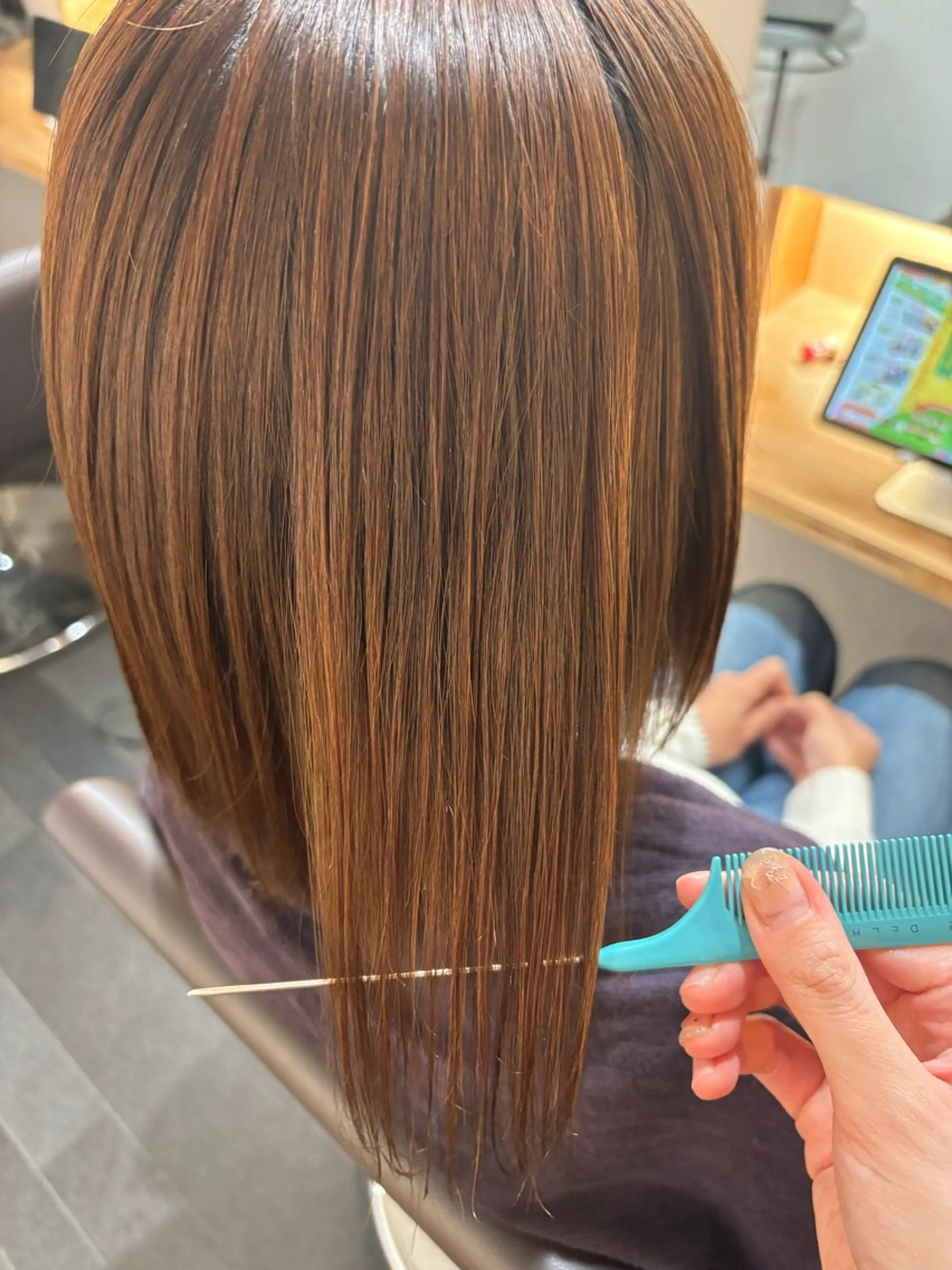 ミディアム 縮毛矯正 ゆみこ カラーモデル募集中のヘアスタイル