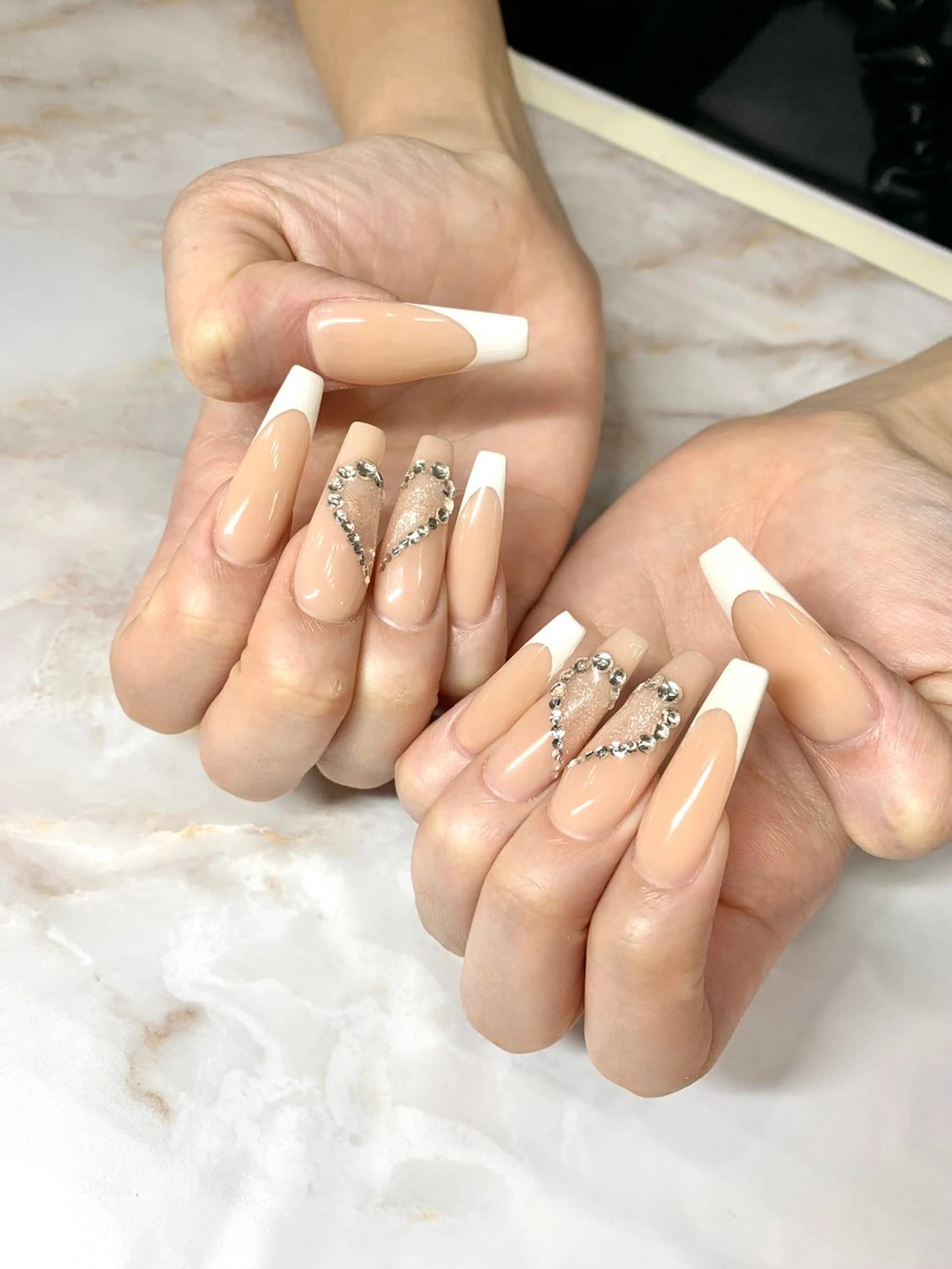 ネイル B3  ネイルシェアサロン所属・Haru Nailのネイルデザイン