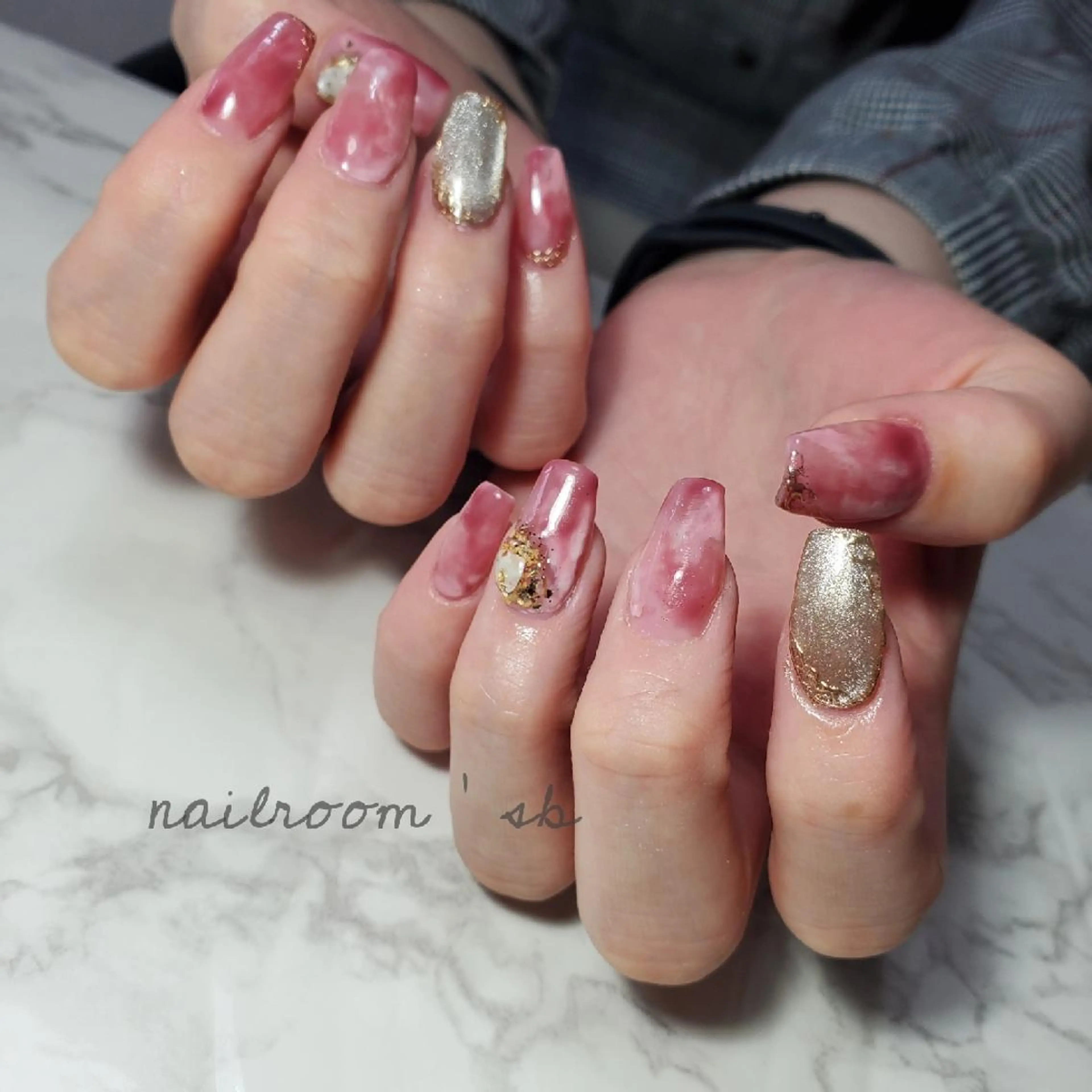 ネイル ハンドネイル nailroom‪ sb‪‪𓈒𓂂𓏸のネイルデザイン