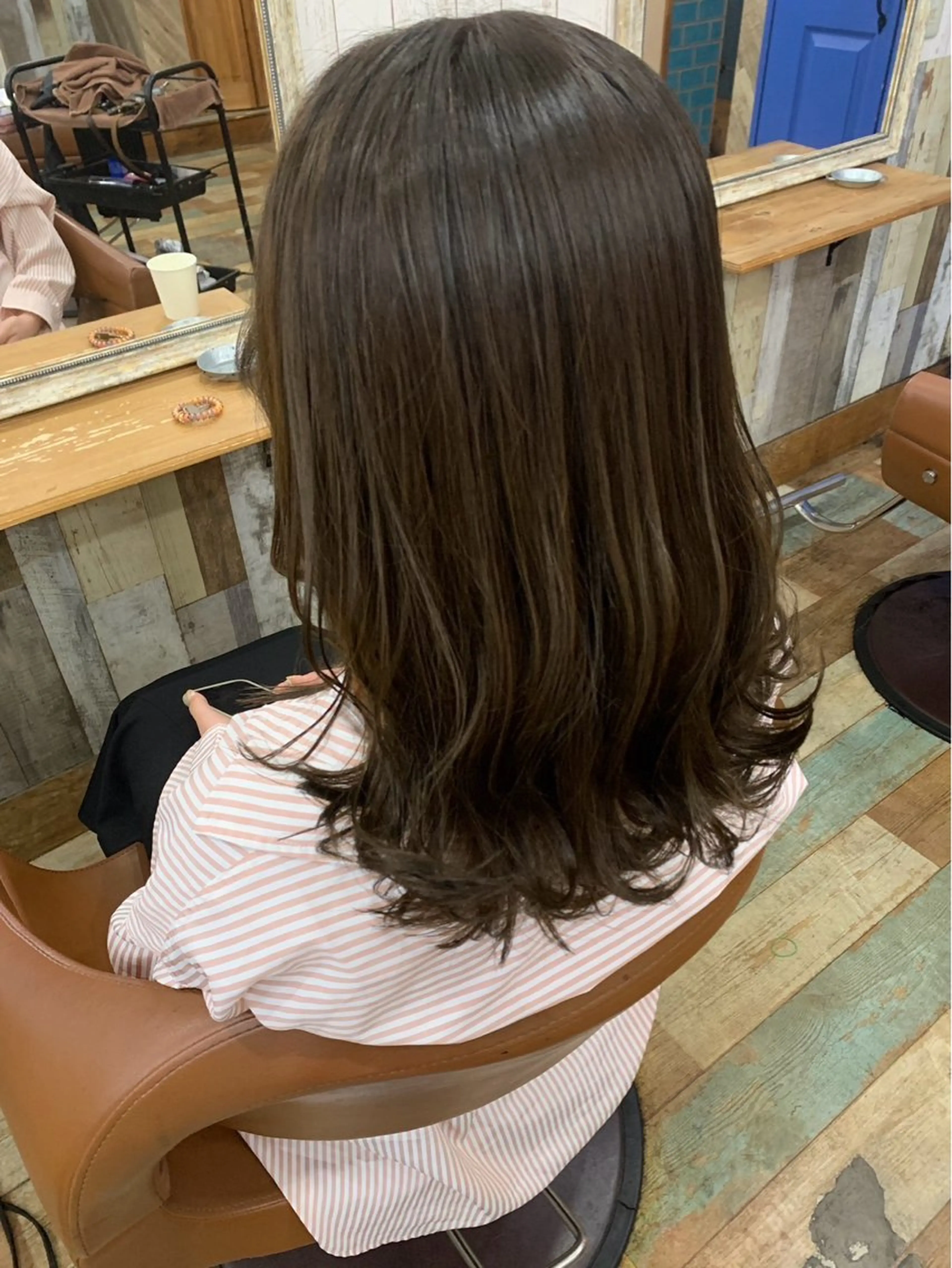 ミディアム カラー Hair's RooMのヘアスタイル