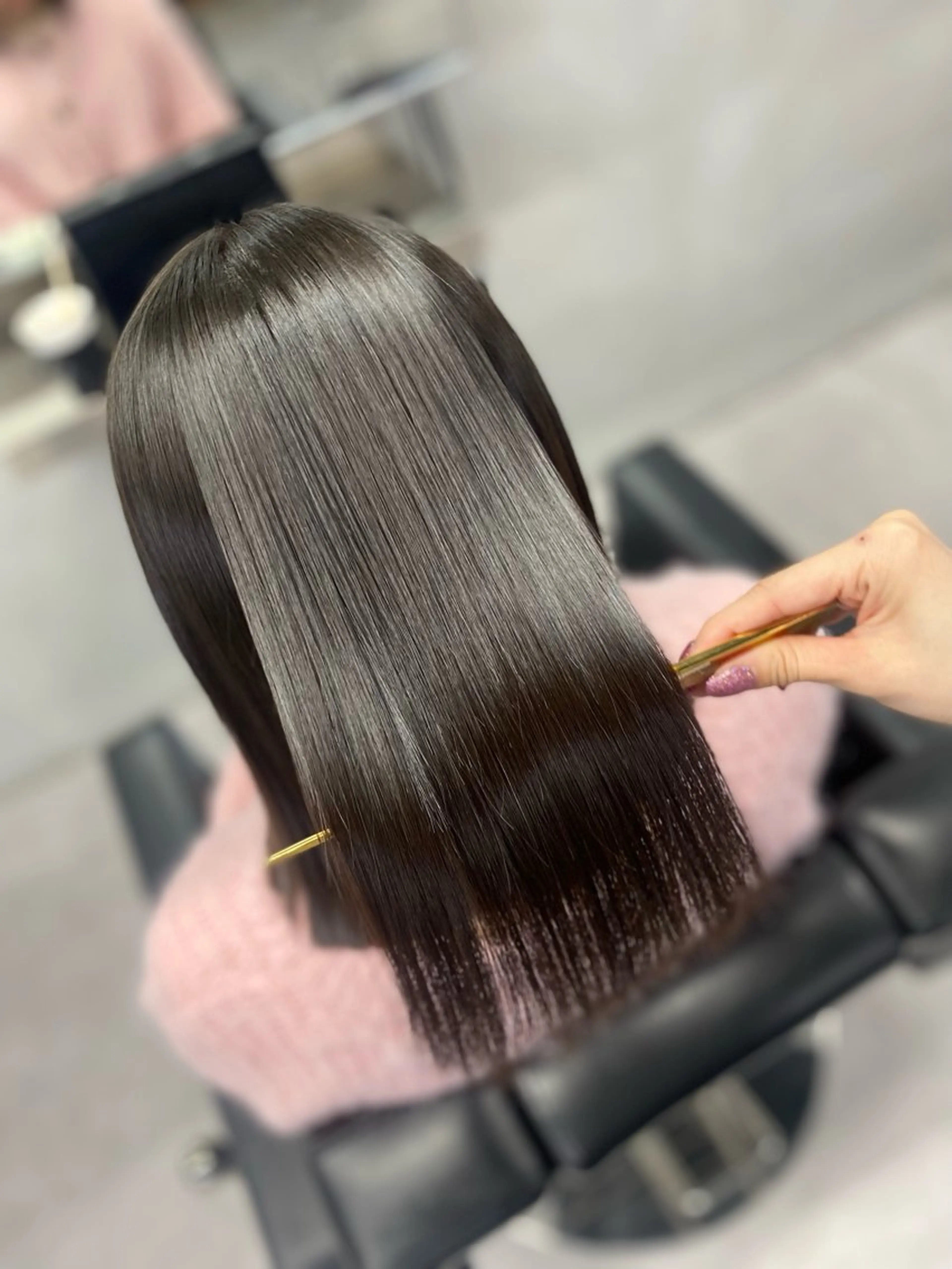 ミディアム カット 縮毛矯正 トリートメント 艶髪/縮毛矯正 🫧辻野海羽のヘアスタイル