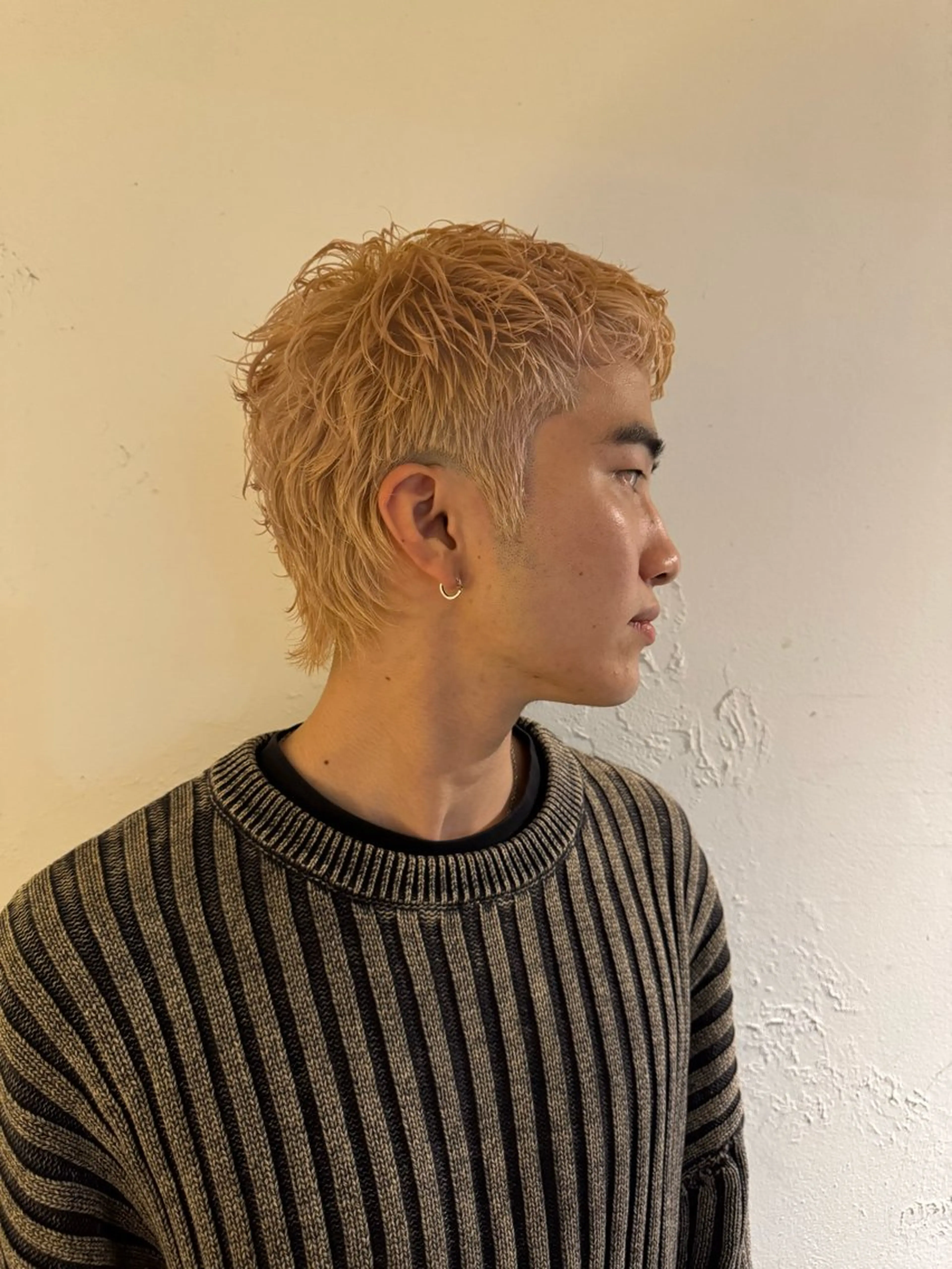 ショート カラー メンズ メンズブリーチ フェードカット メンズハイライト メンズショート スパイキーショート カット ヘアカラー トリートメント 💈メンズ特化💈 TASUKUのヘアスタイル