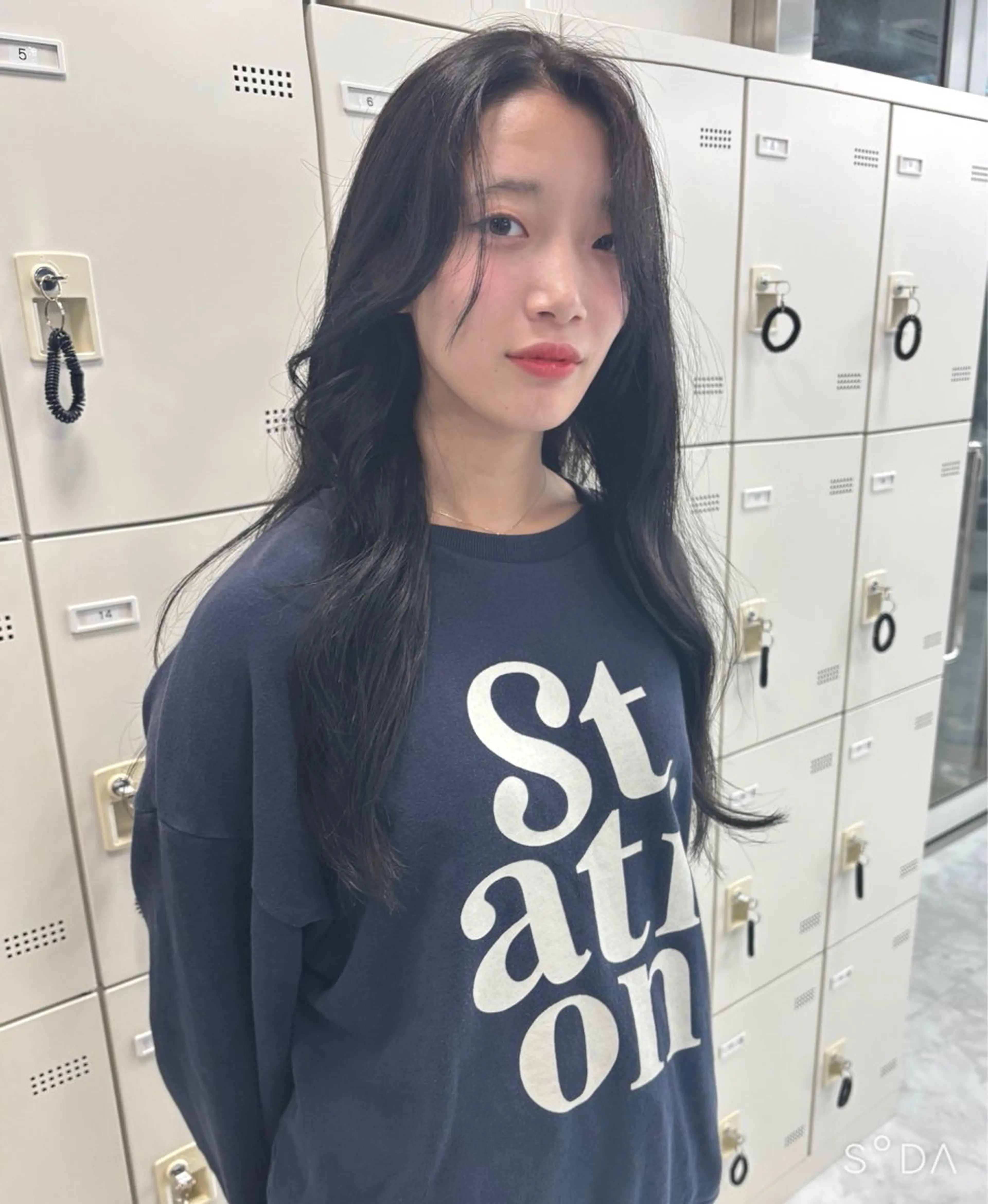 ロング ヘアカラー 韓国ヘア/ブリーチ無 しWカラー/オリーブのヘアスタイル