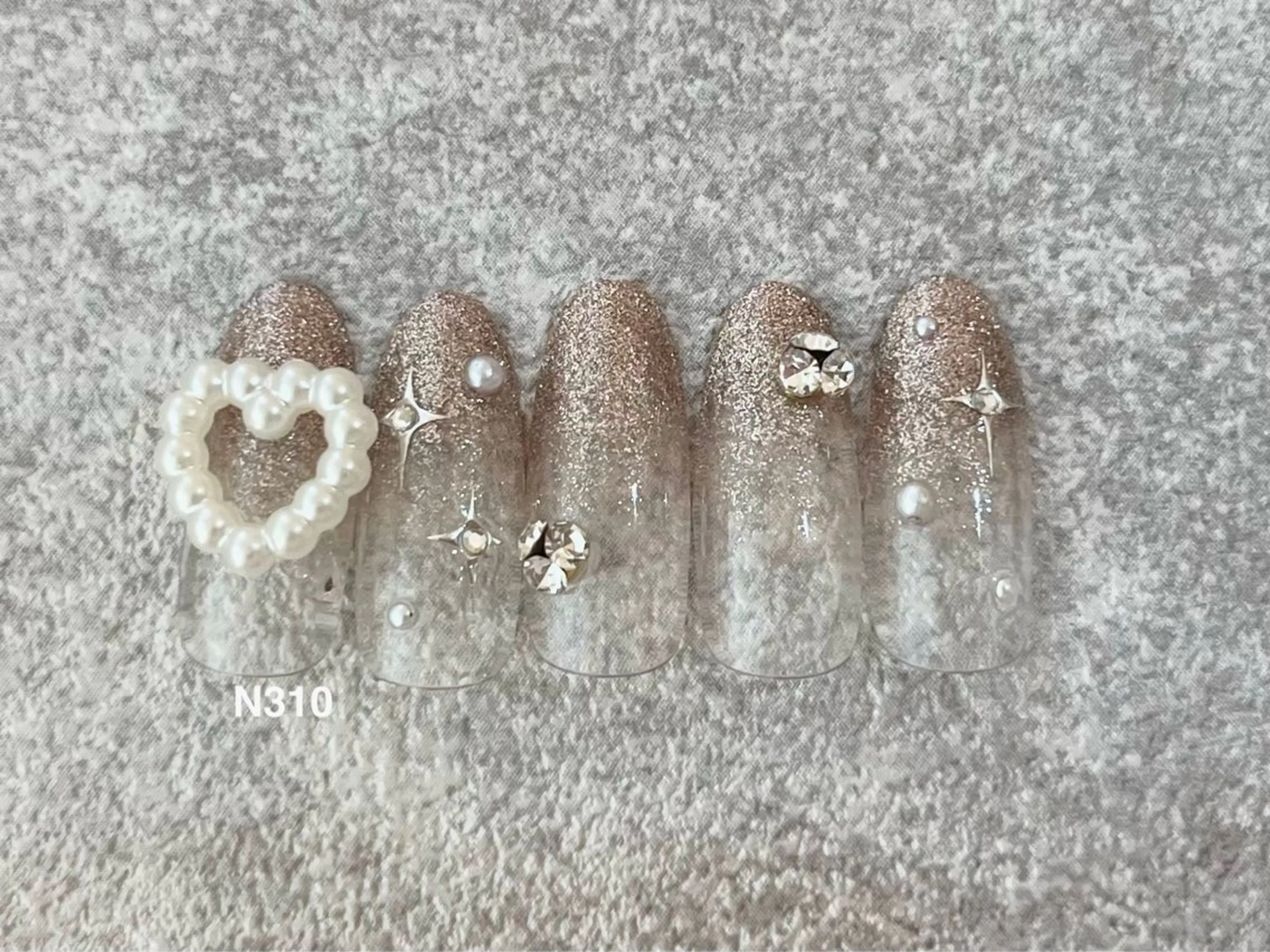 ネイル Roi〈ロワ〉 ayanaのネイルデザイン