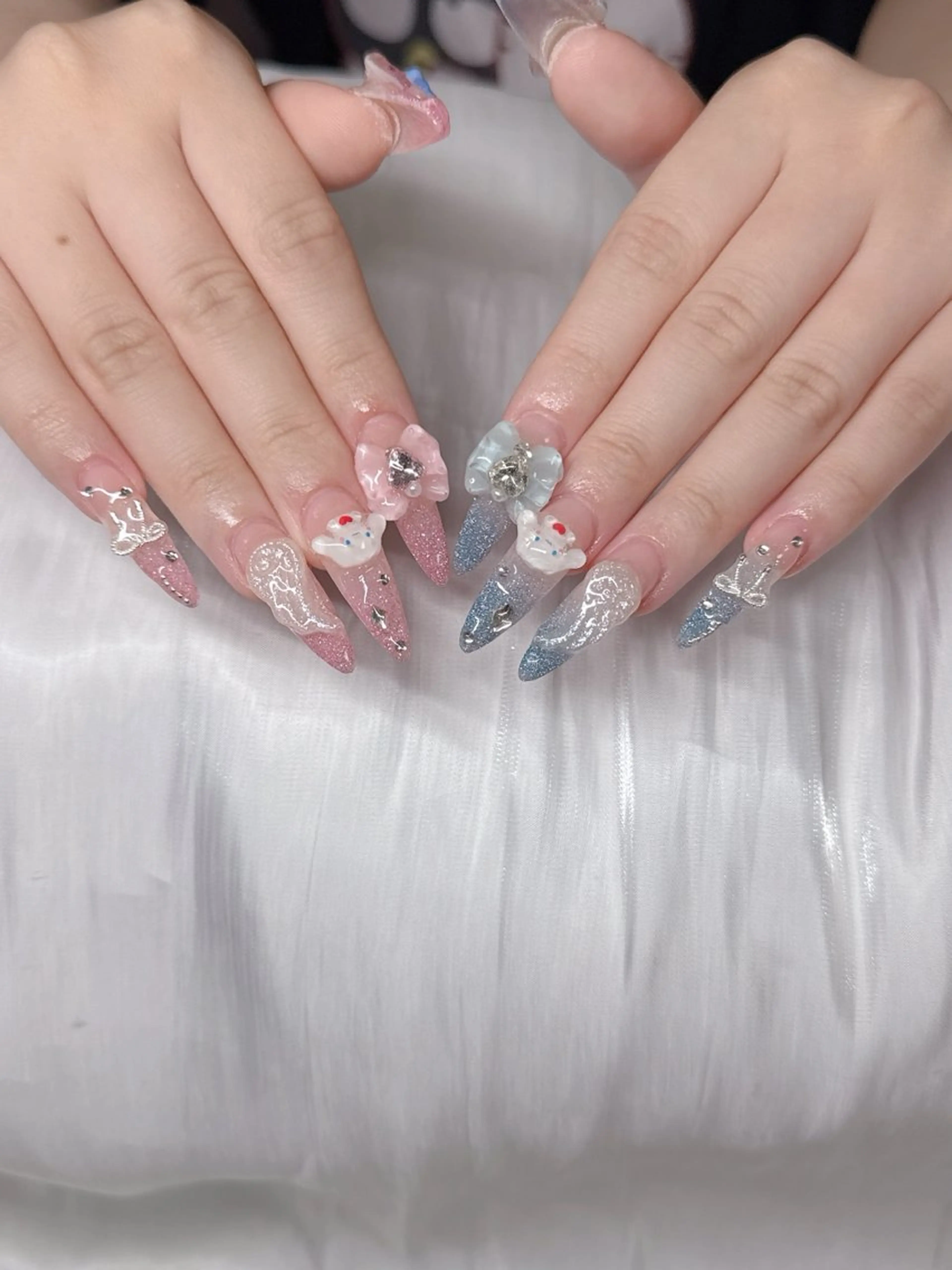 ネイル オーロラネイル チークネイル 長さ出し フットネイル フレンチネイル ハンドネイル Lee Ainのネイルデザイン