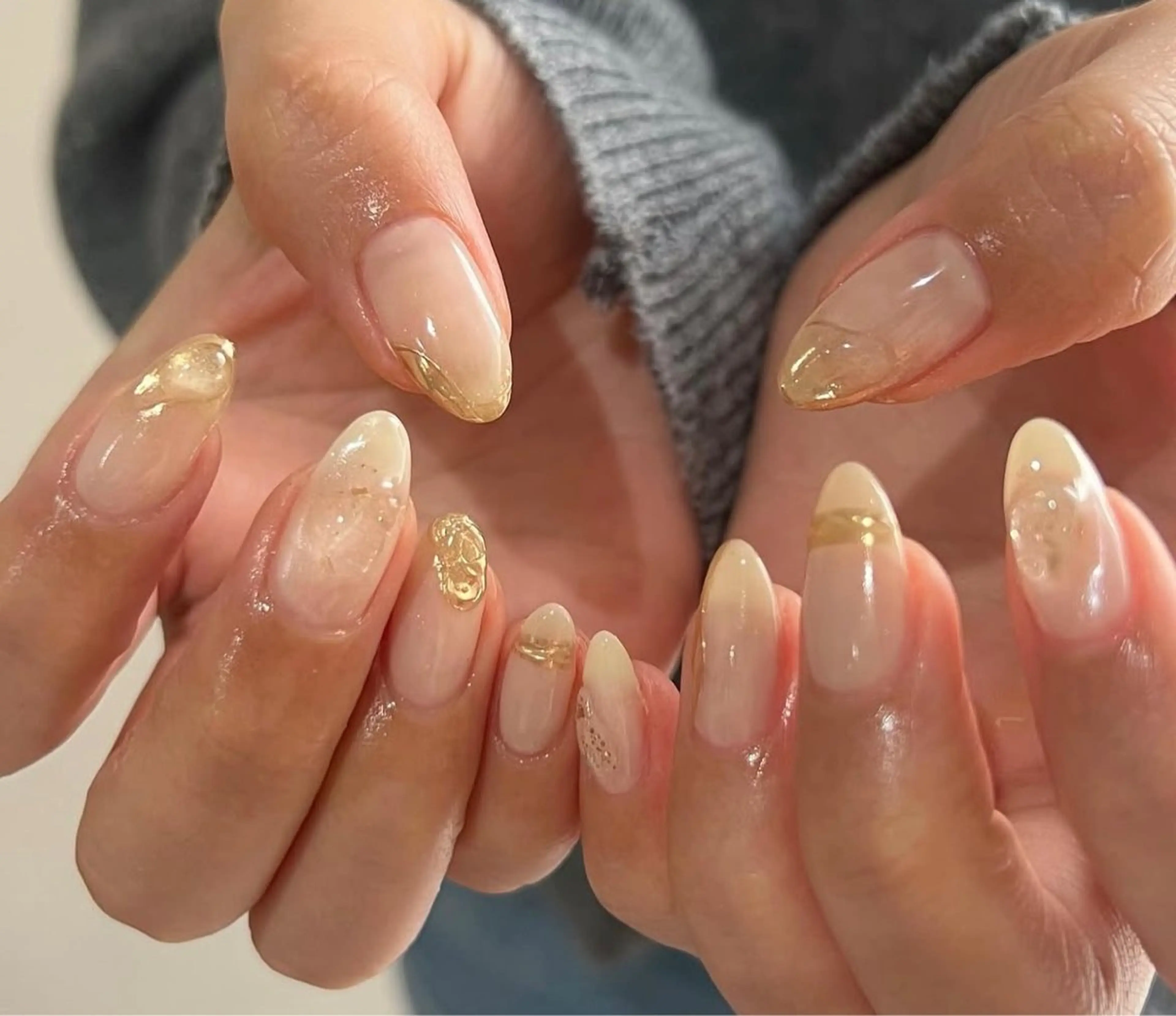 ネイル オーロラネイル 長さ出し フレンチネイル ジェルネイル ガラスフレンチ ハンドネイル Rela・S NAILのネイルデザイン