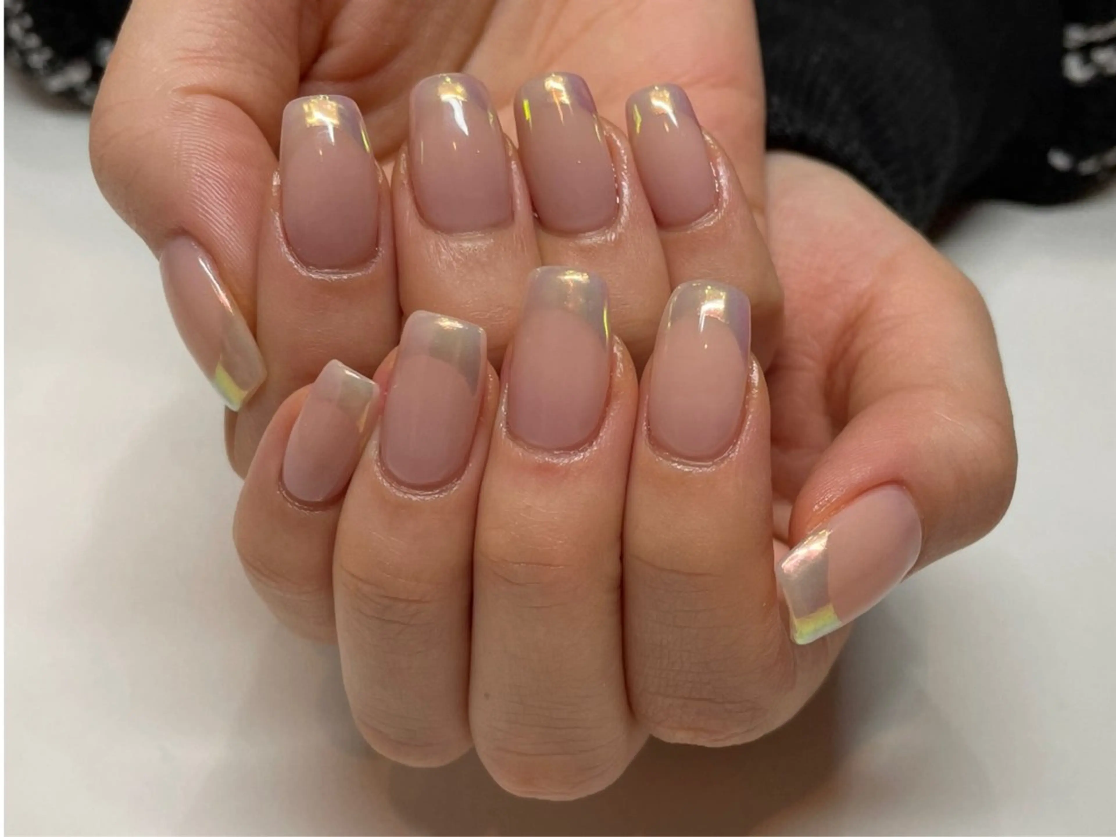 ネイル オーロラネイル フレンチネイル ハンドネイル SOL maiのネイルデザイン