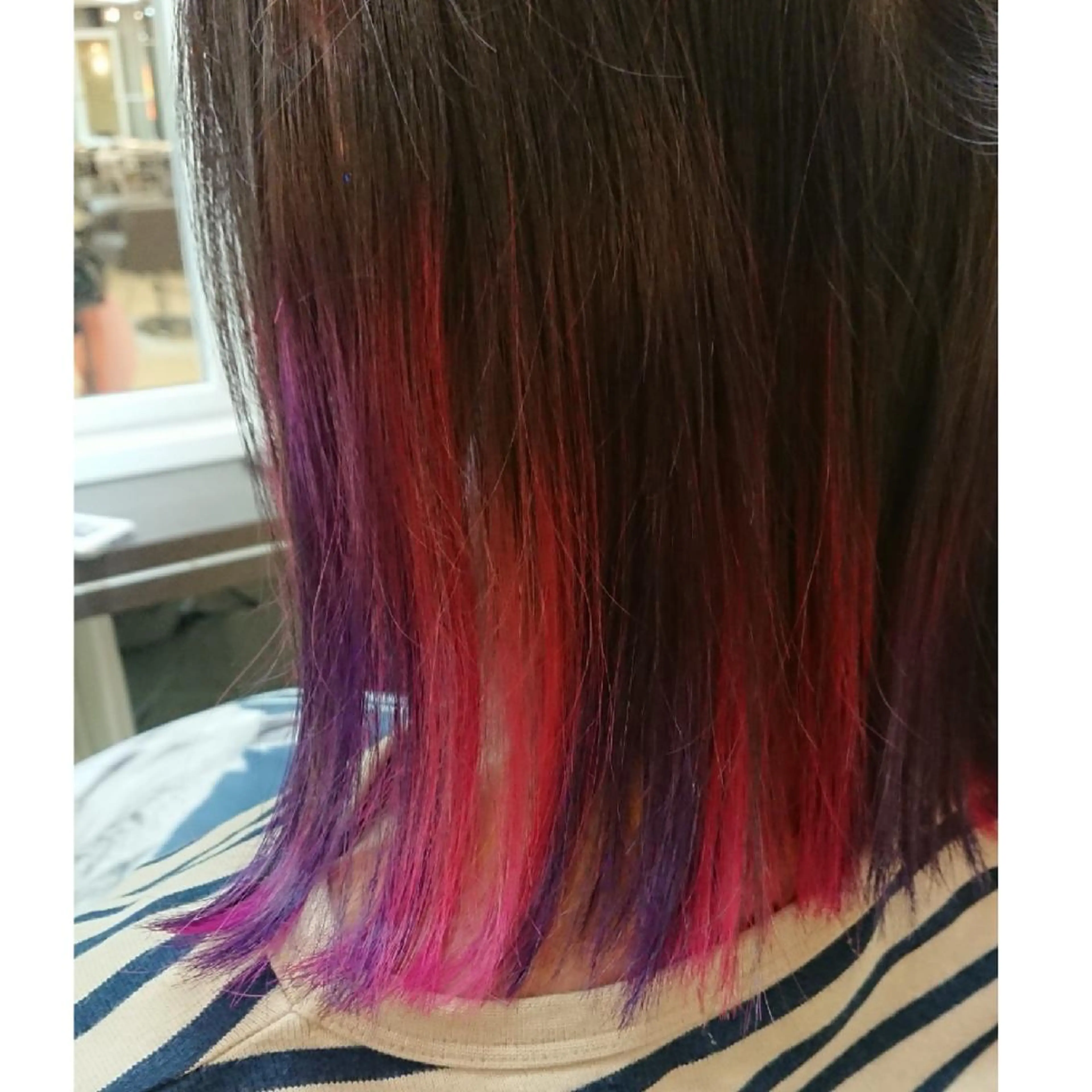 ミディアム カラー インナーカラー ピンクカラー パープルカラー グラデ❣️インナー 派手髪Fumiyoのヘアスタイル