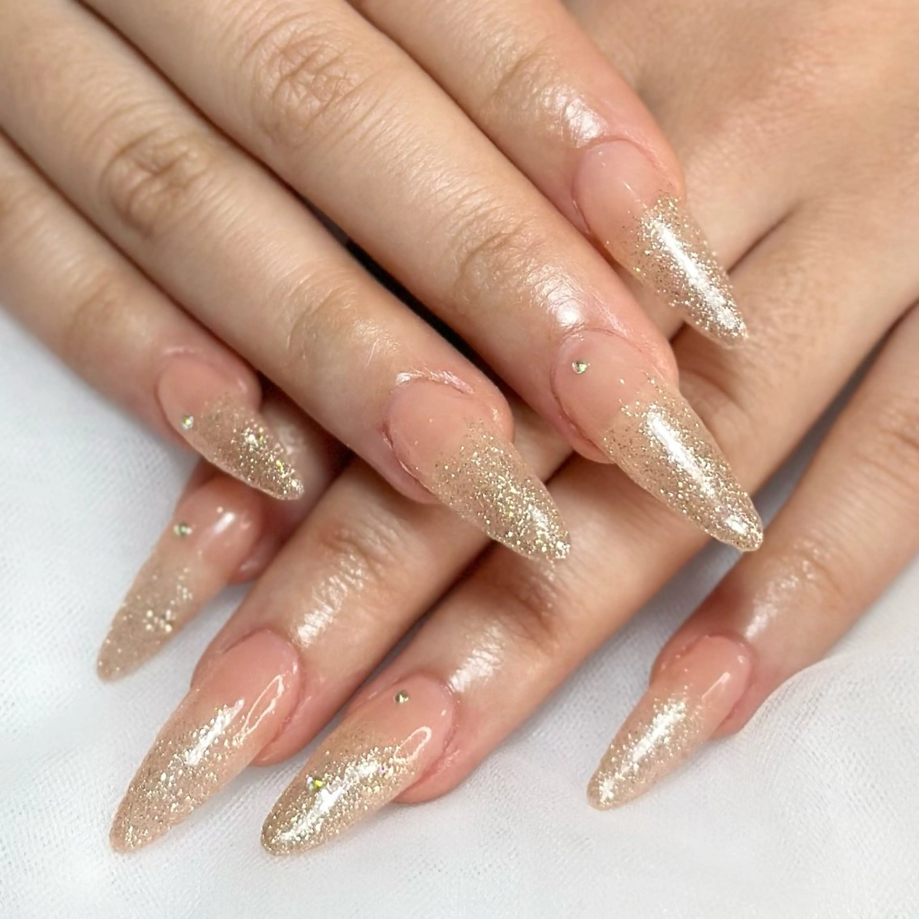 ネイル ストーンネイル ハンドネイル HAIR&MAKE POSH 日暮里のネイルデザイン