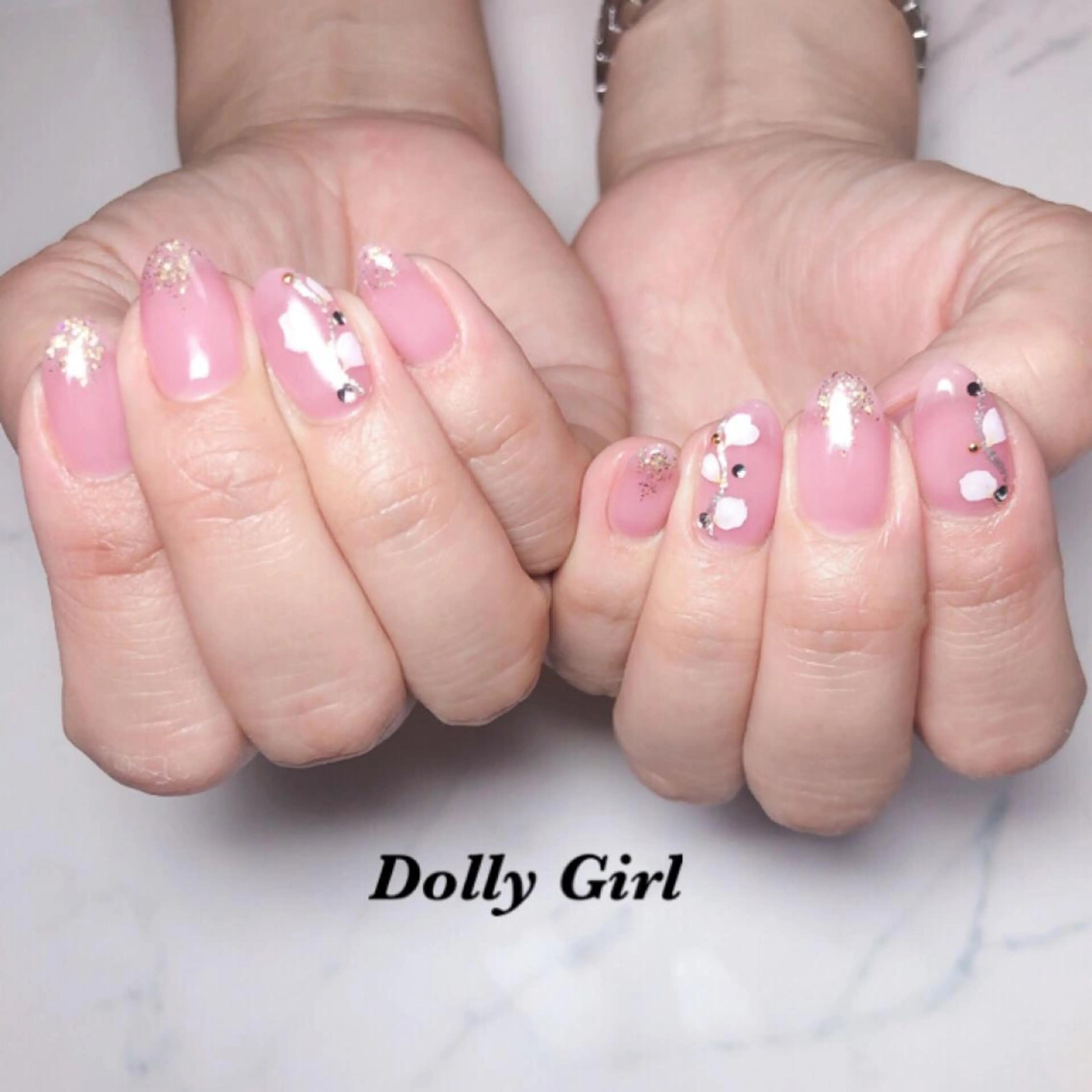 ネイル ラメ(グリッター) 個室ネイルサロンDolly  Girl〜ドーリーガール〜所属・DollyGirl KYOKOのネイルデザイン