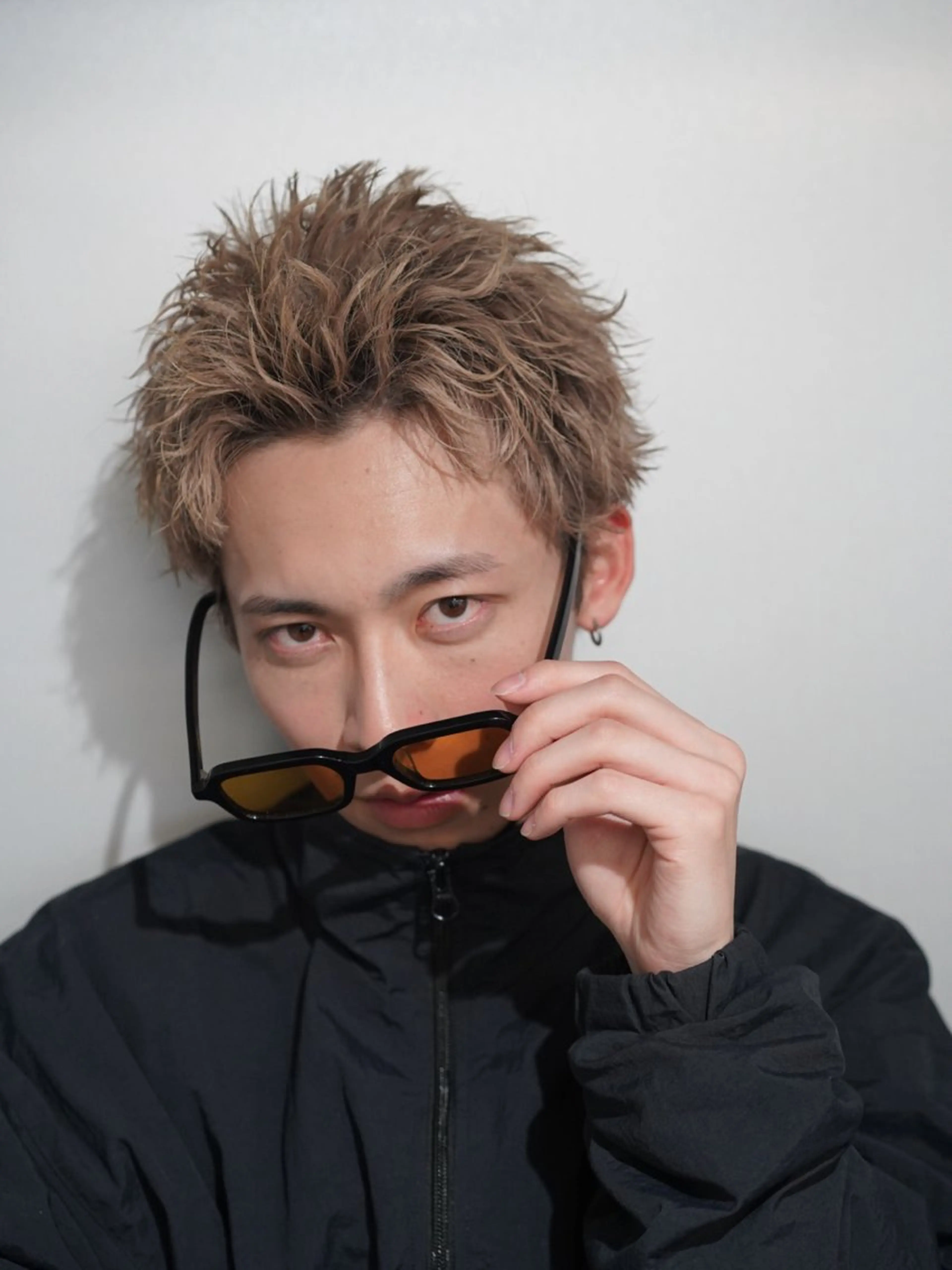 ショート カラー メンズ メンズハイライト メンズパーマ ハイライトカラー ハイライト fifth リュウセイのヘアスタイル