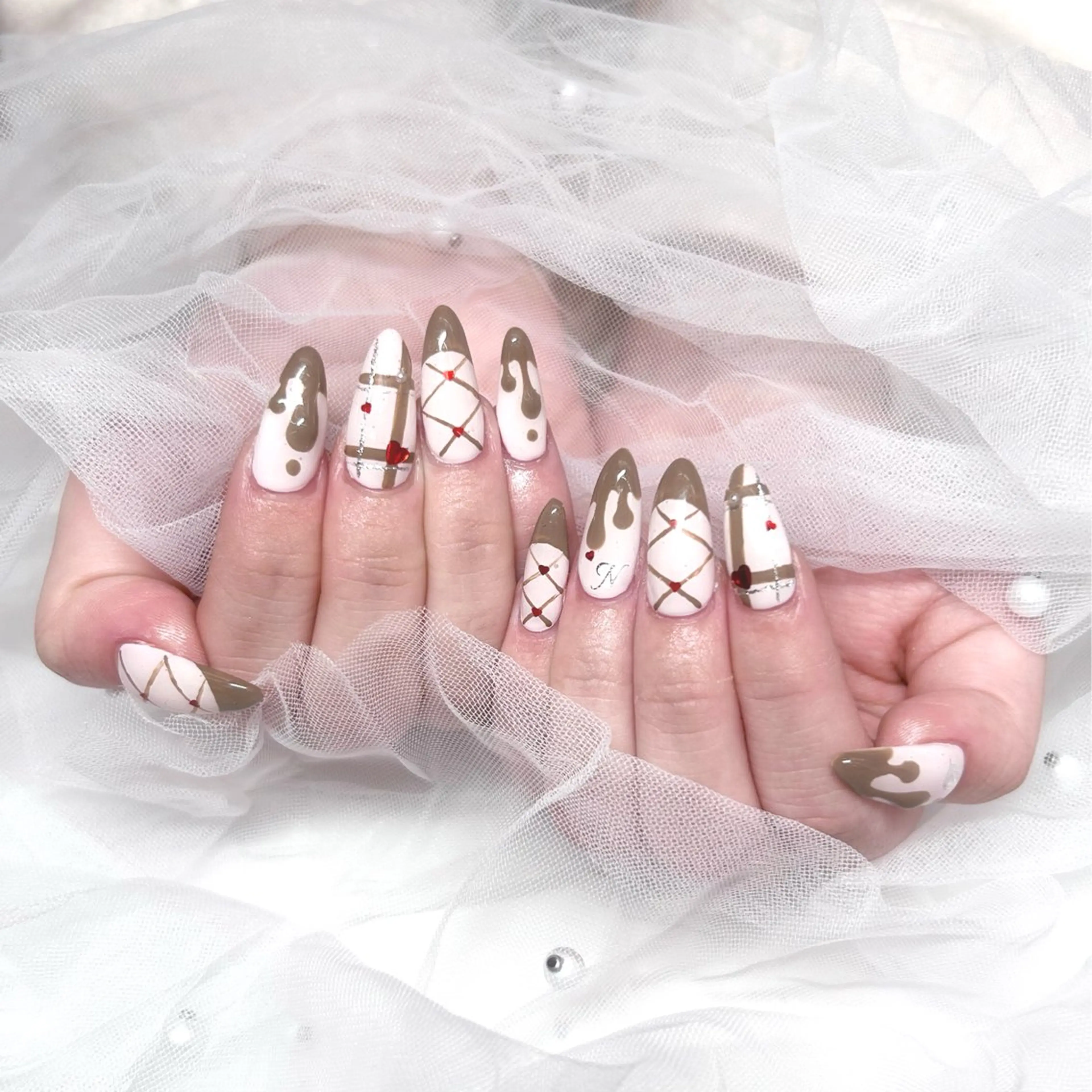 ネイル バレンタイン hinata池袋 🎀WOLTOKYOのネイルデザイン