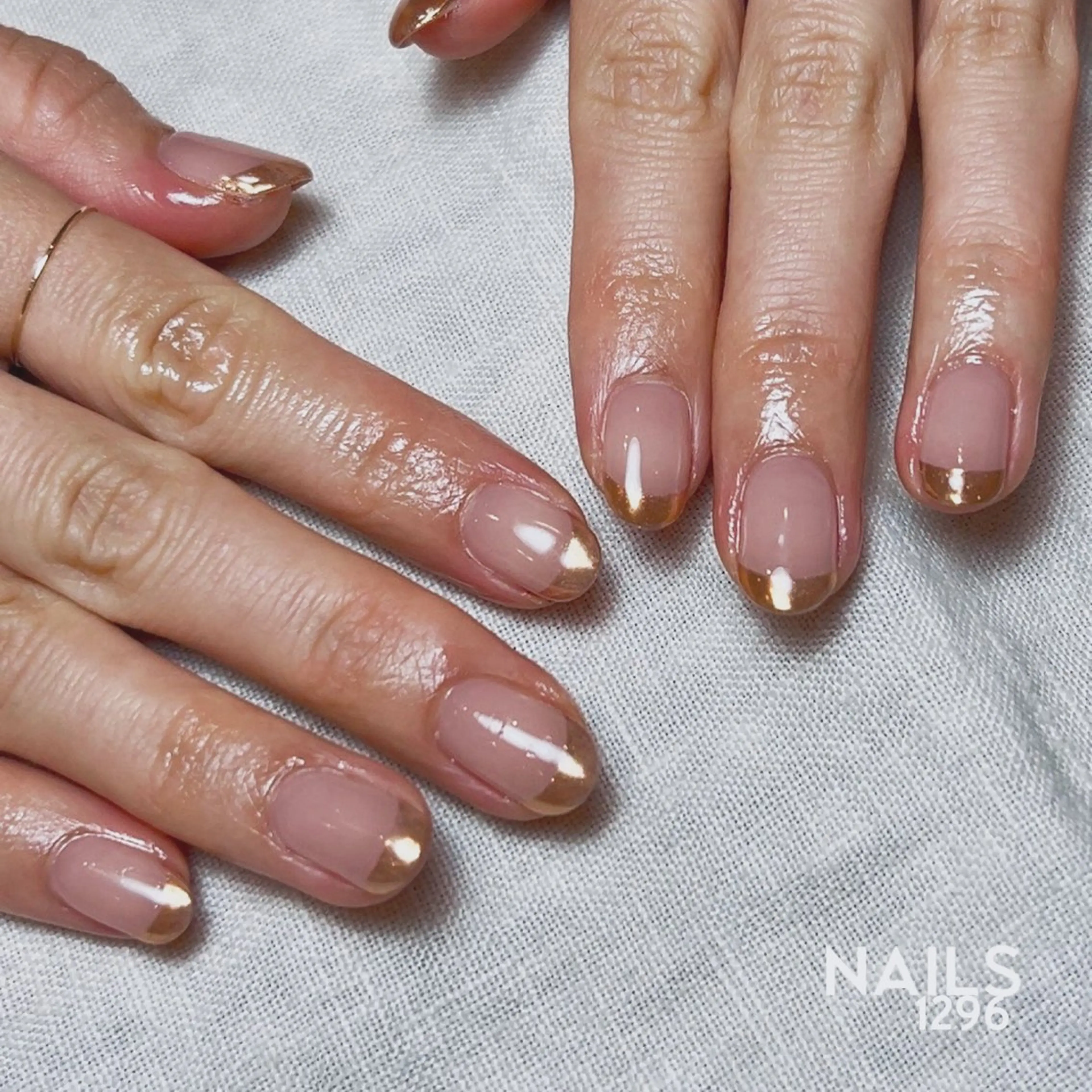 ネイル フレンチネイル ゴールド ハンドネイル NAILS1296所属・YURIE ☺︎のネイルデザイン