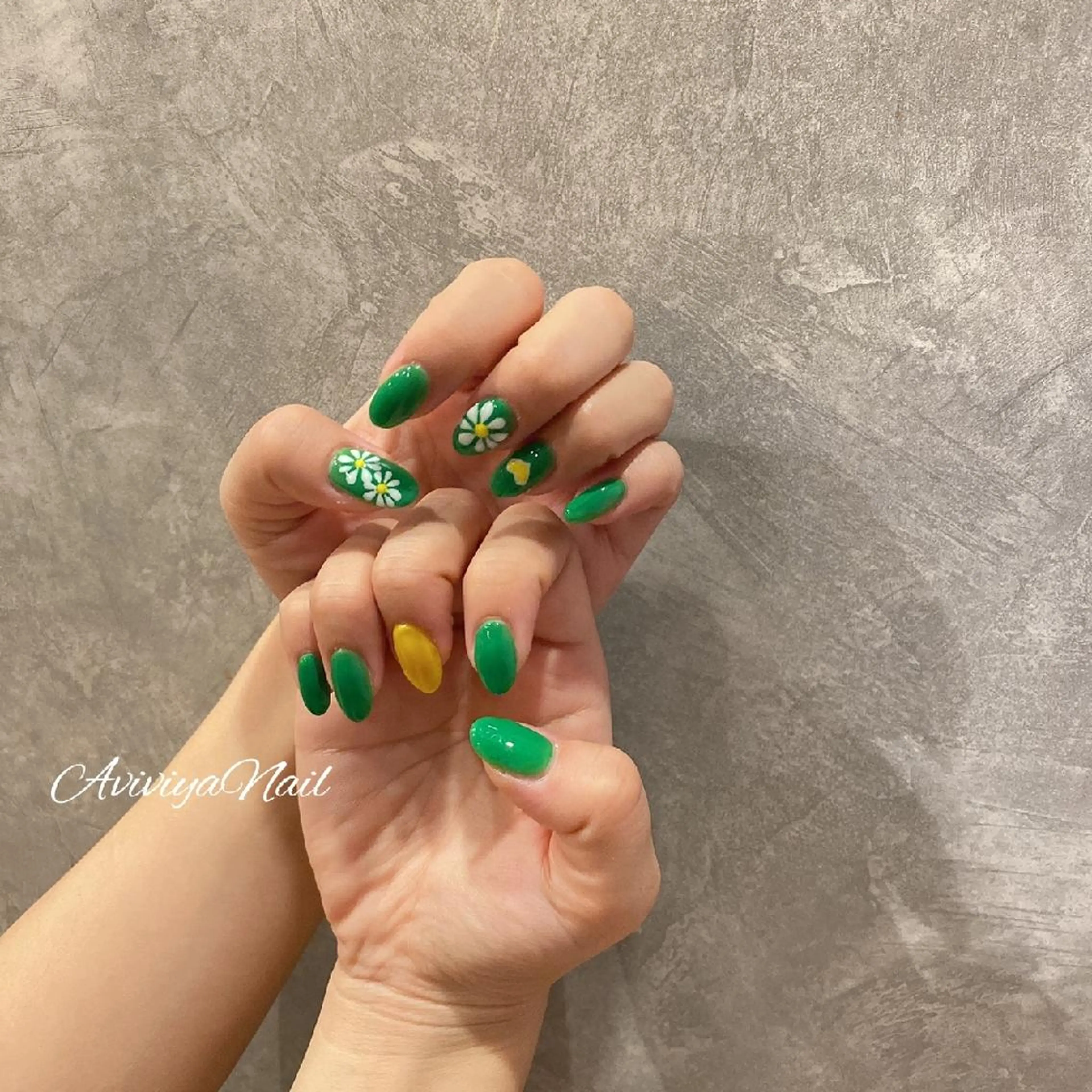 ネイル AviviyaNail所属・kubo ayaのネイルデザイン
