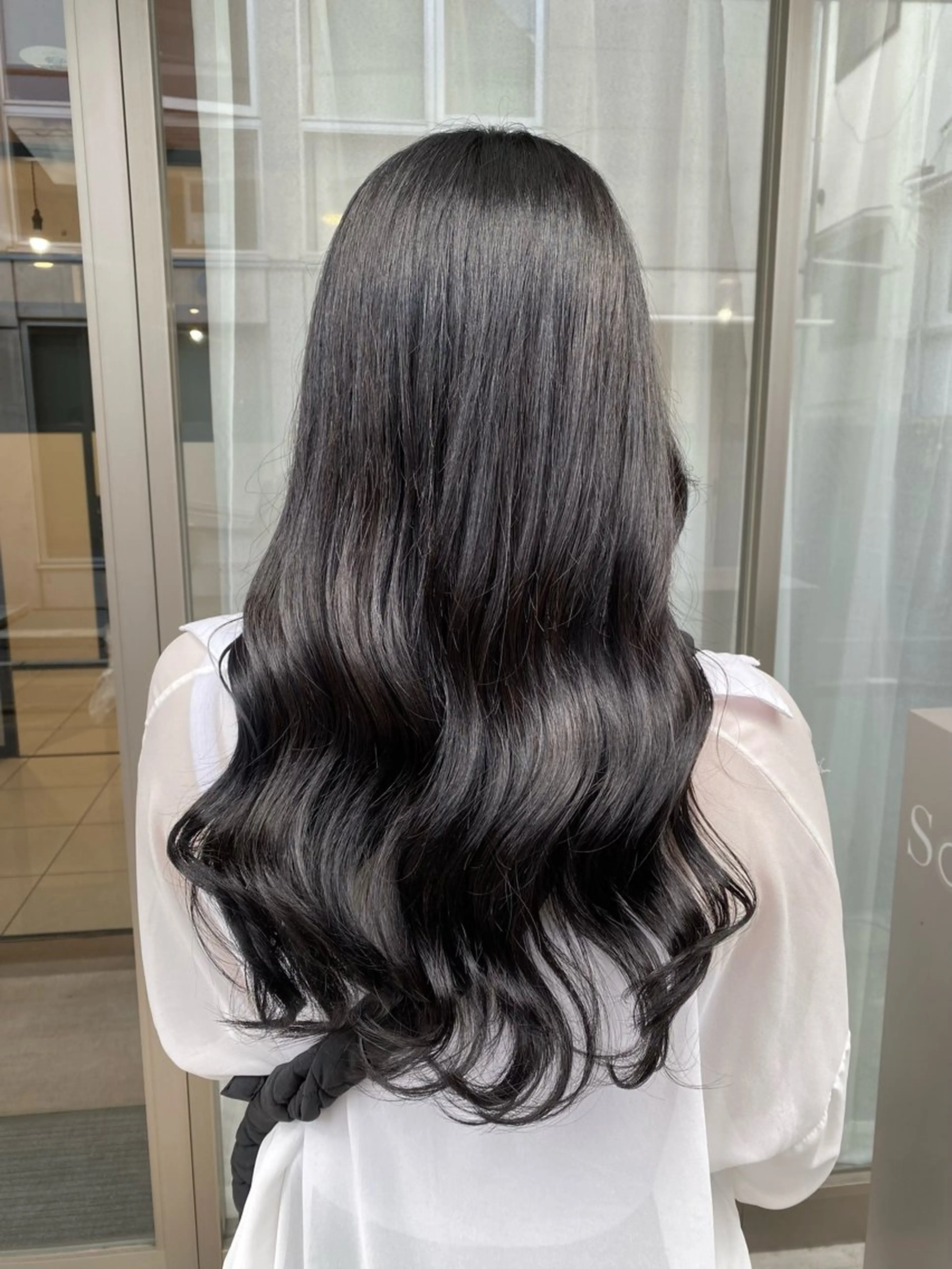 セミロング カラー 黒髪 ブルーカラー ブルーブラック カット ヘアカラー トリートメント グレージュ/透明感/ 韓国ヘア/RISAのヘアスタイル